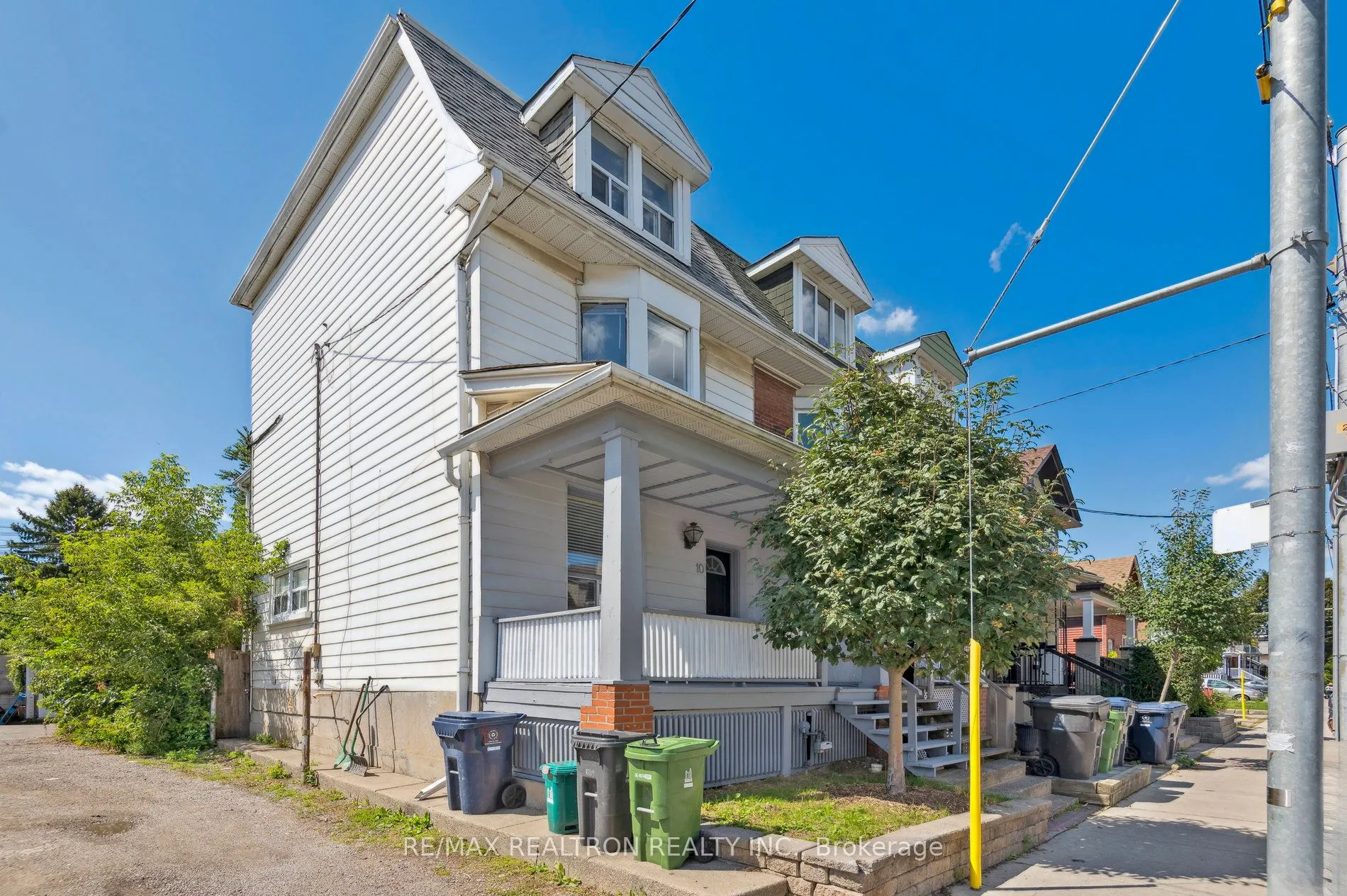 10 Coxwell Avenue