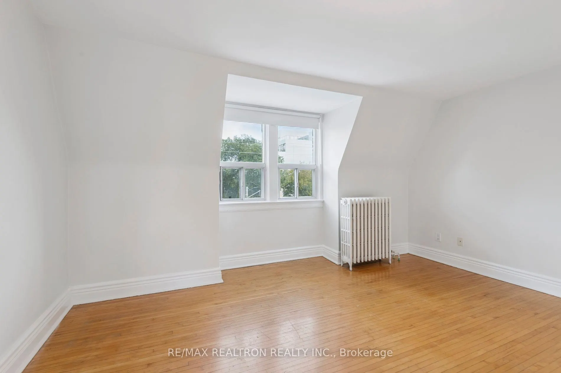 10 Coxwell Avenue