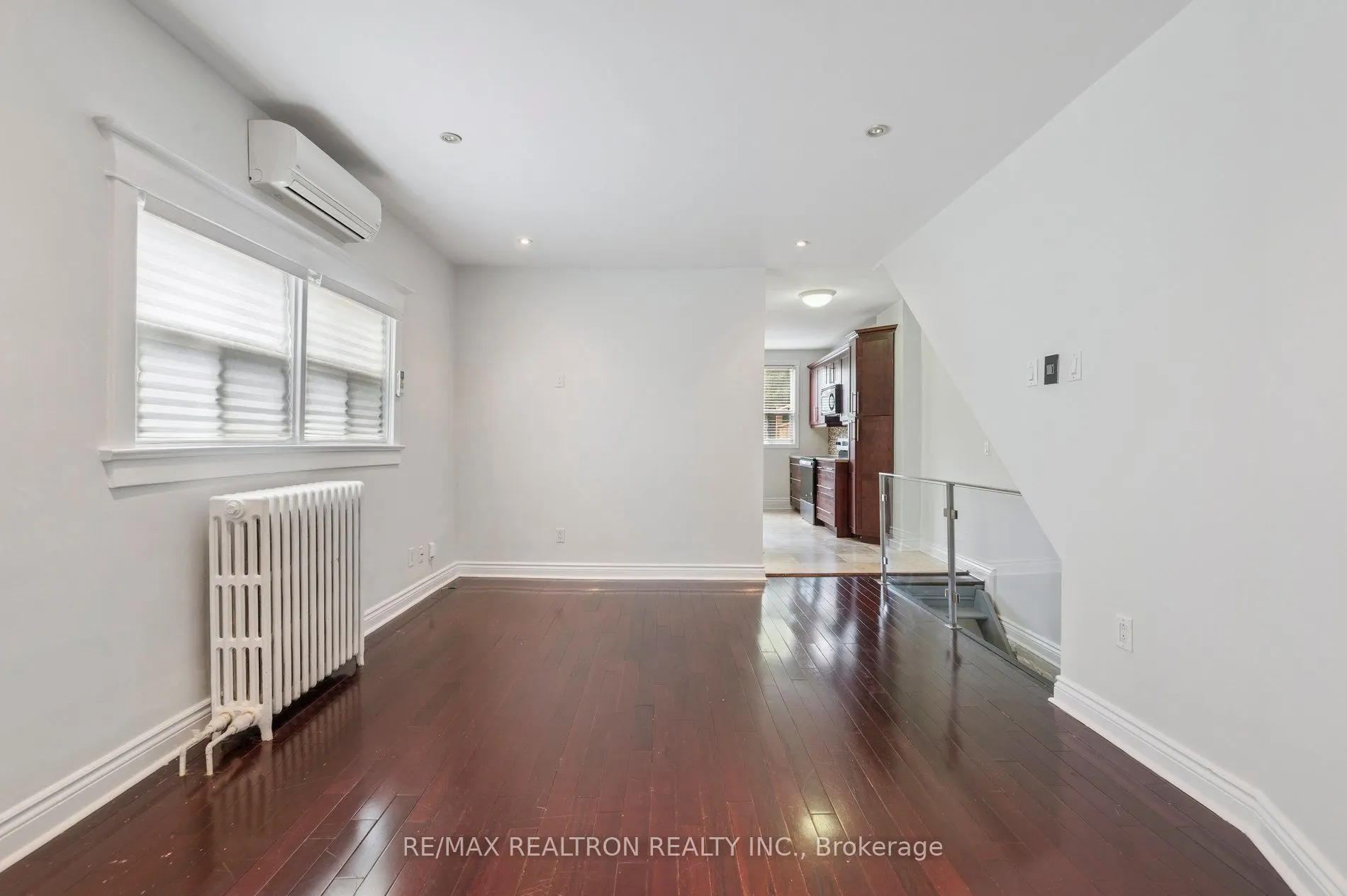 10 Coxwell Avenue