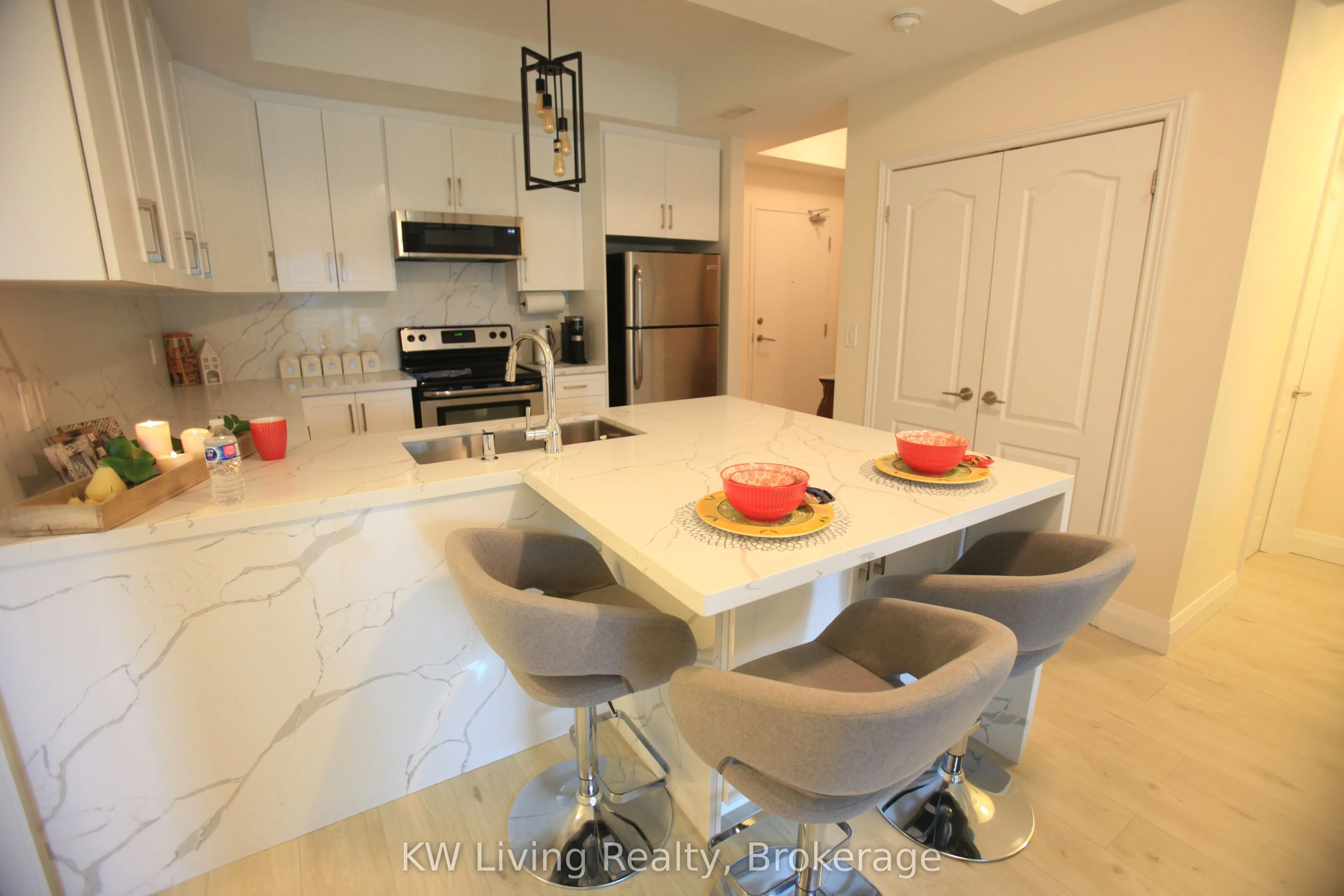 650 Gordon Street, #210