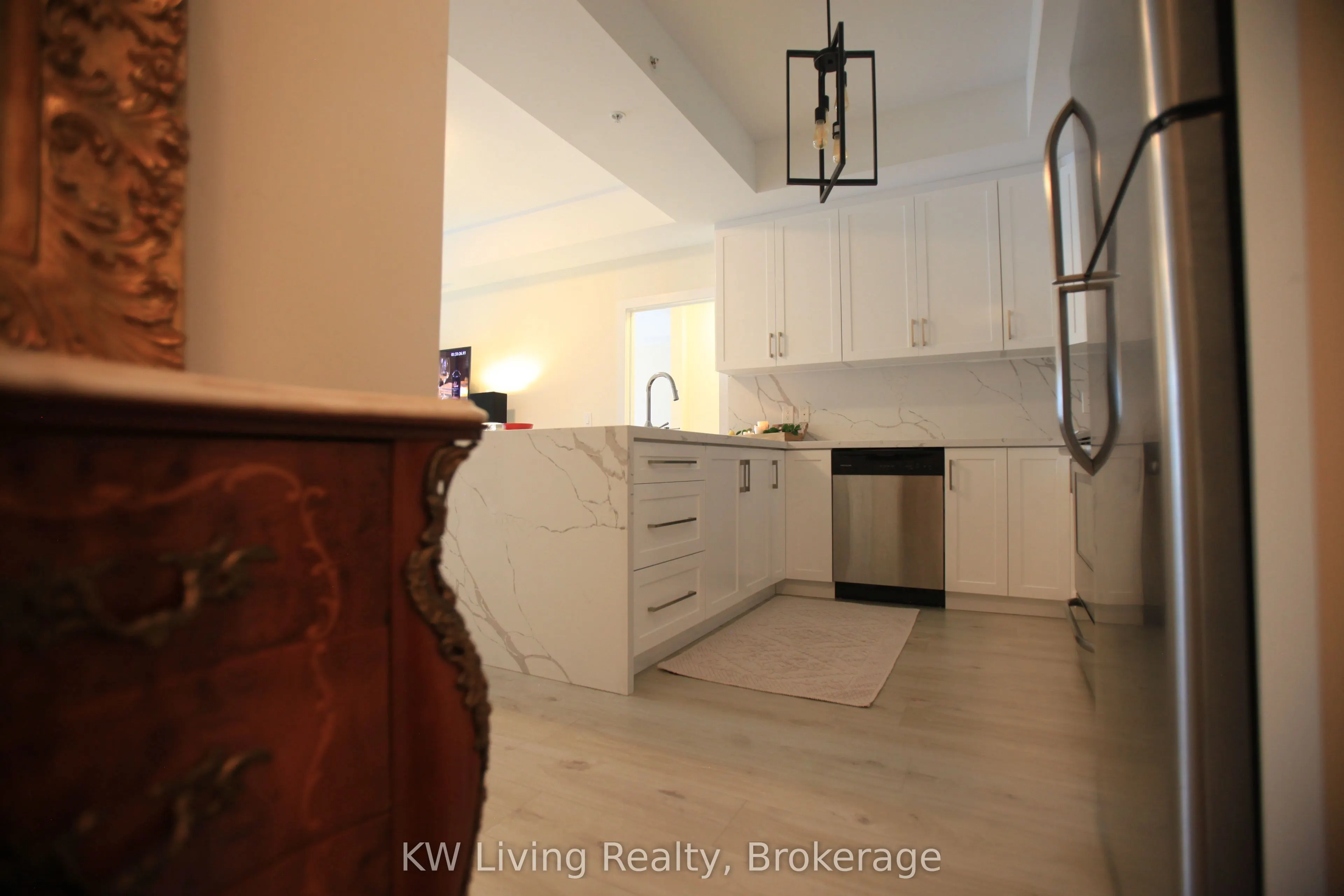 650 Gordon Street, #210