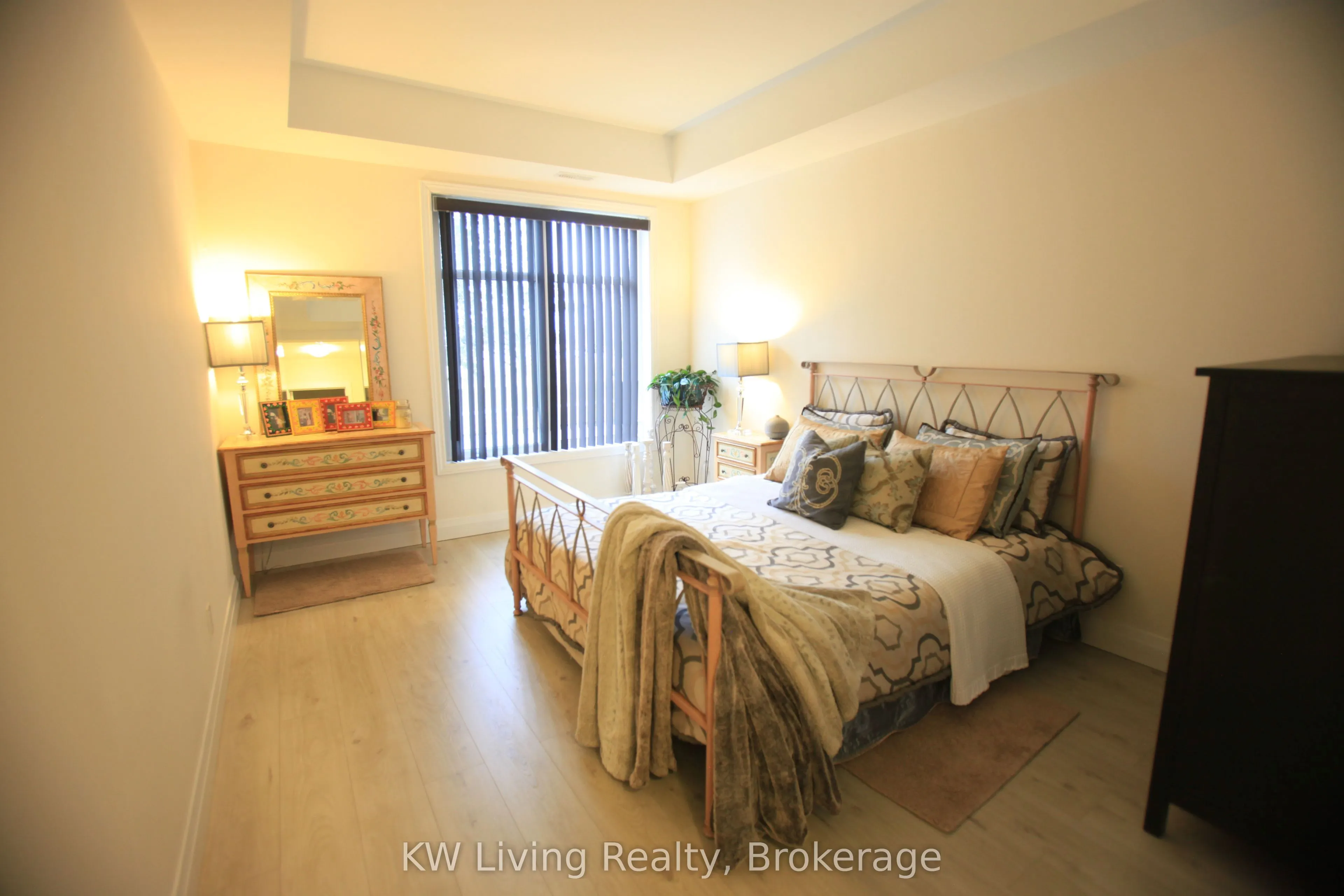 650 Gordon Street, #210