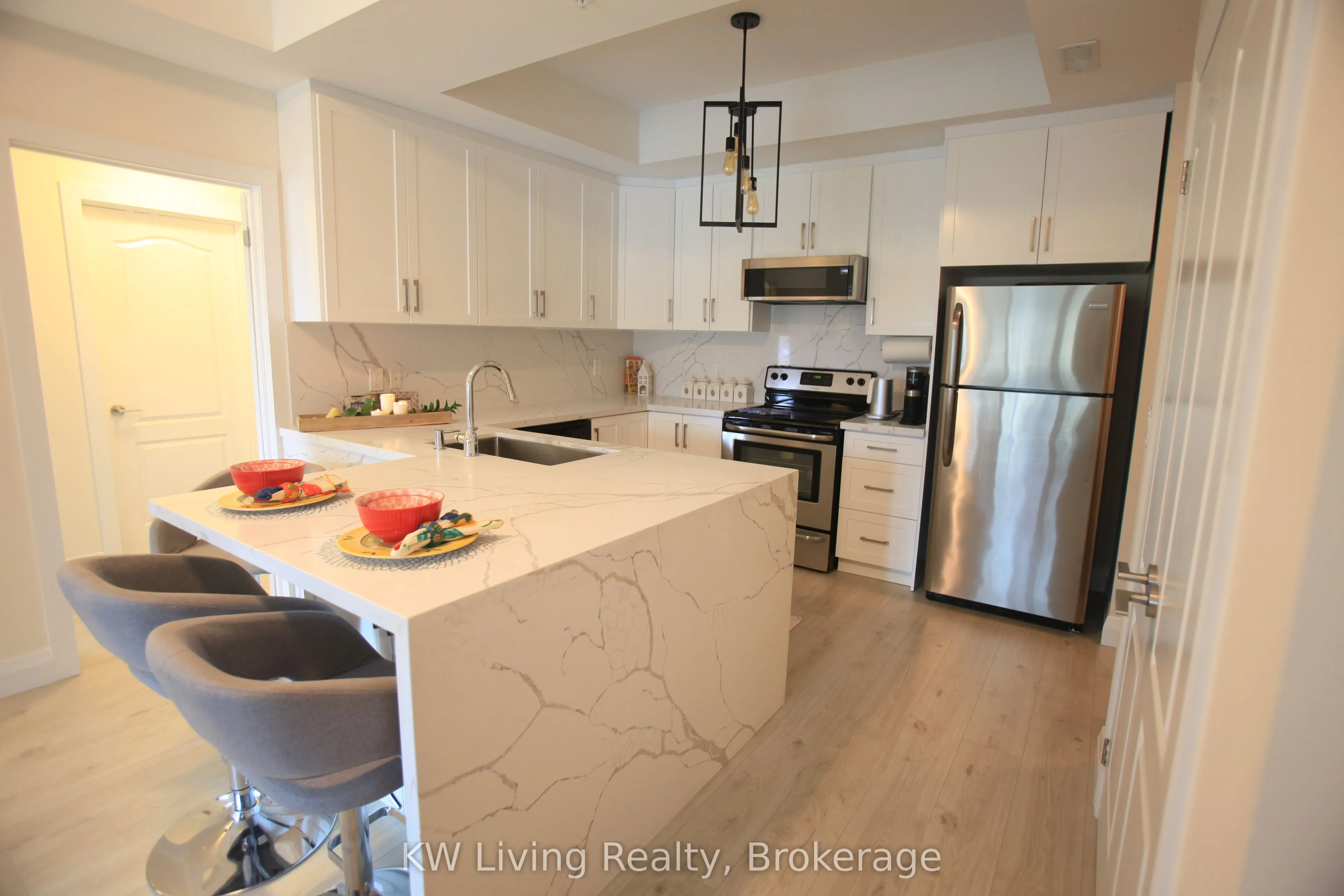 650 Gordon Street, #210