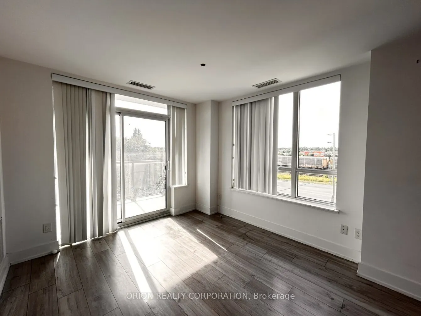 1215 Bayly Street, #308