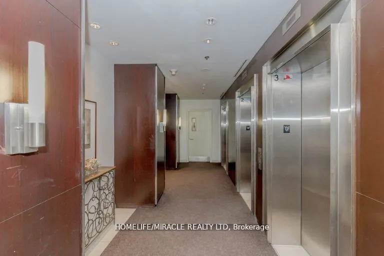 36 Lee Centre Drive, #1915
