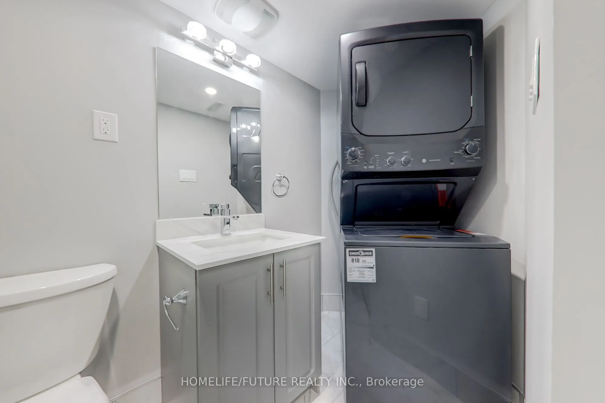 2394 Southcott Road, #Bsmt