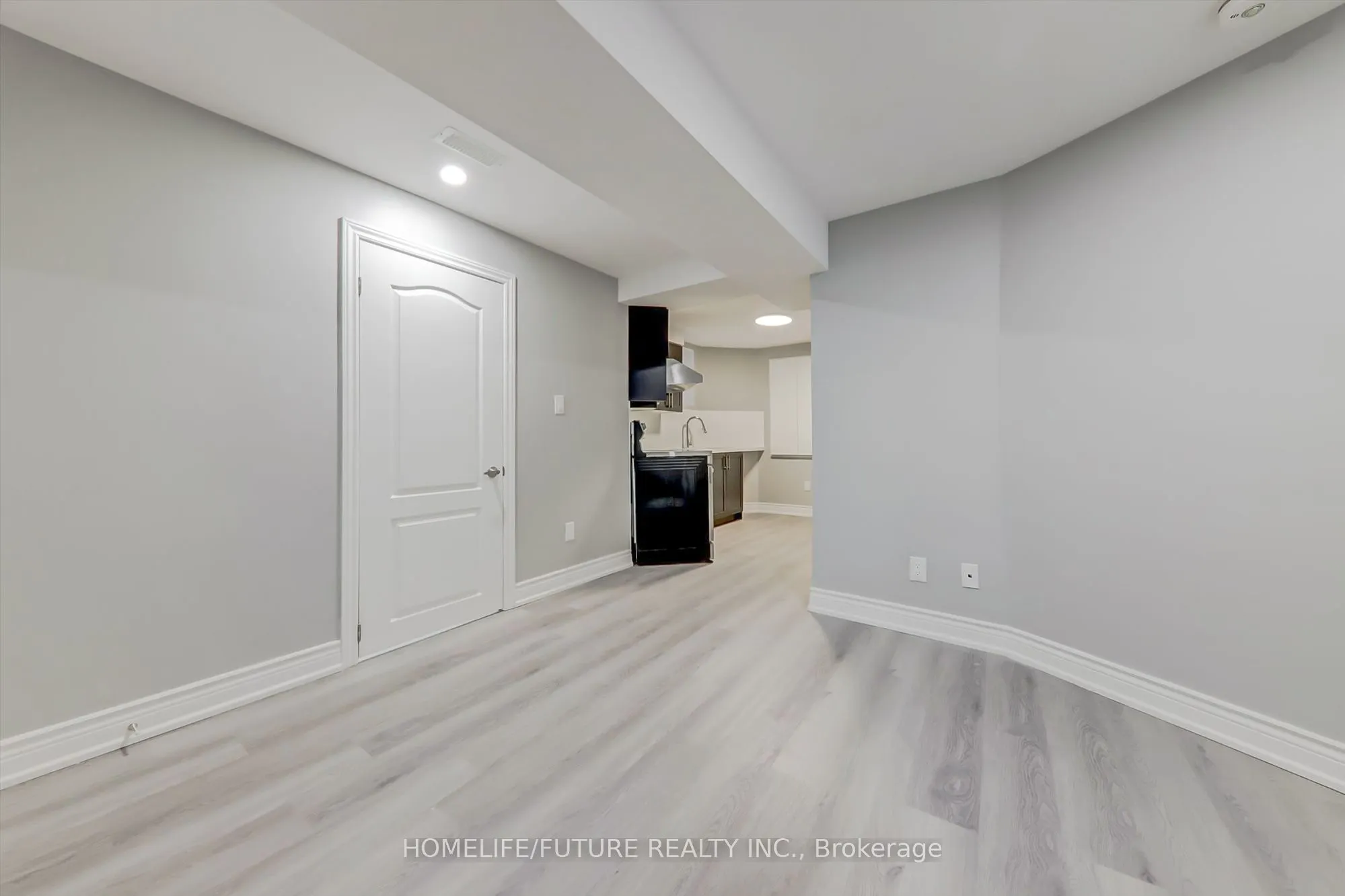 2394 Southcott Road, #Bsmt