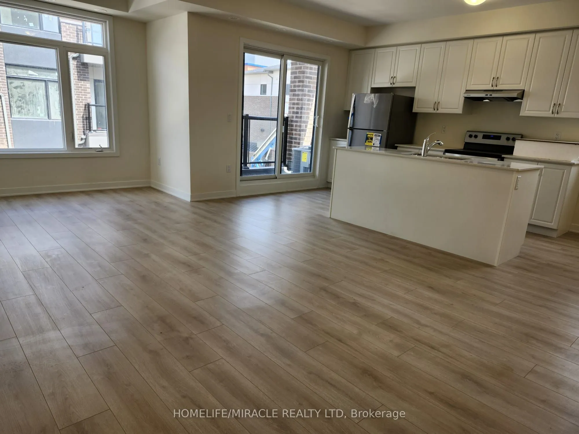 1695 Dersan Street, #1302
