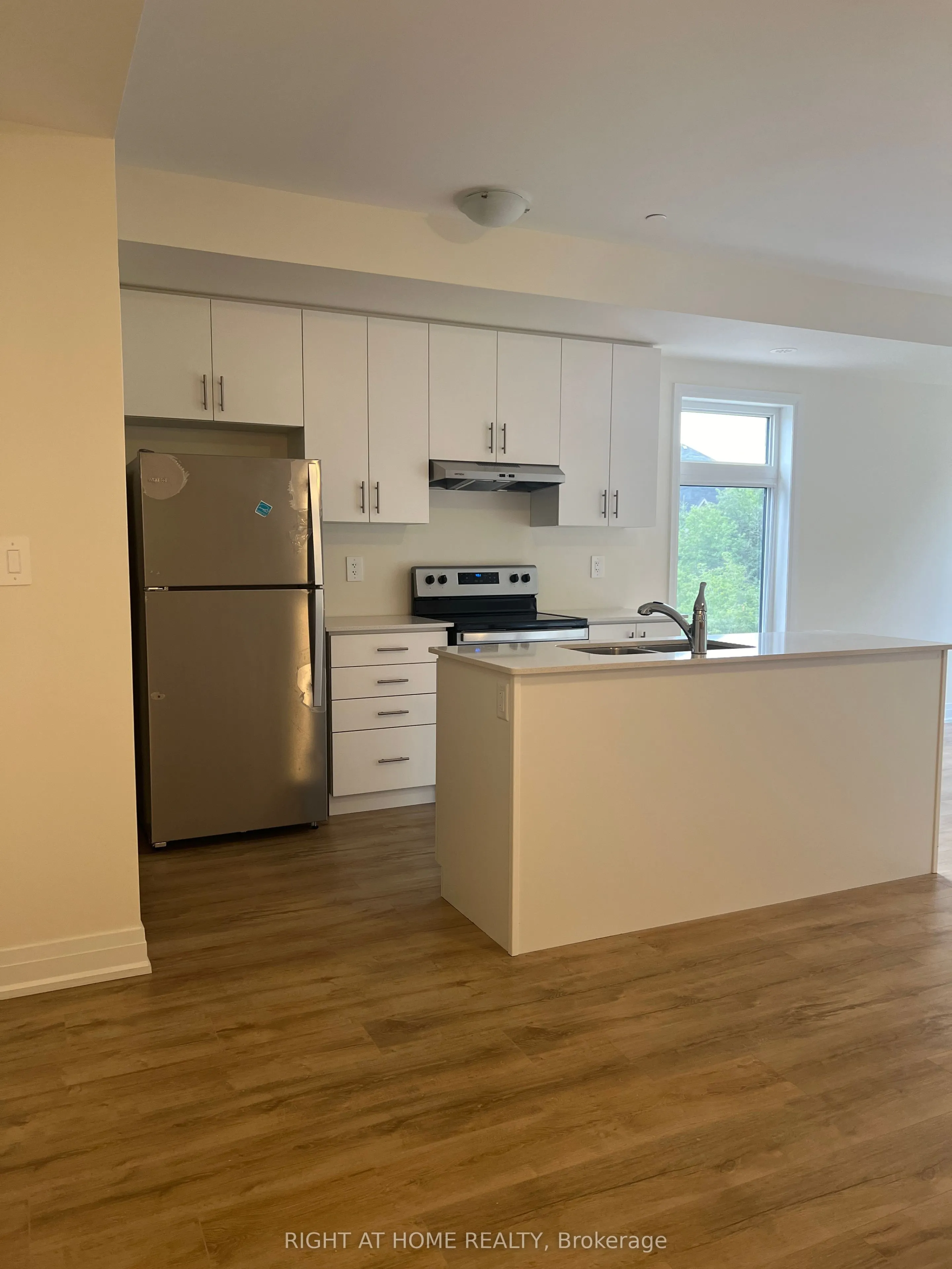 755 Omega Drive, #101