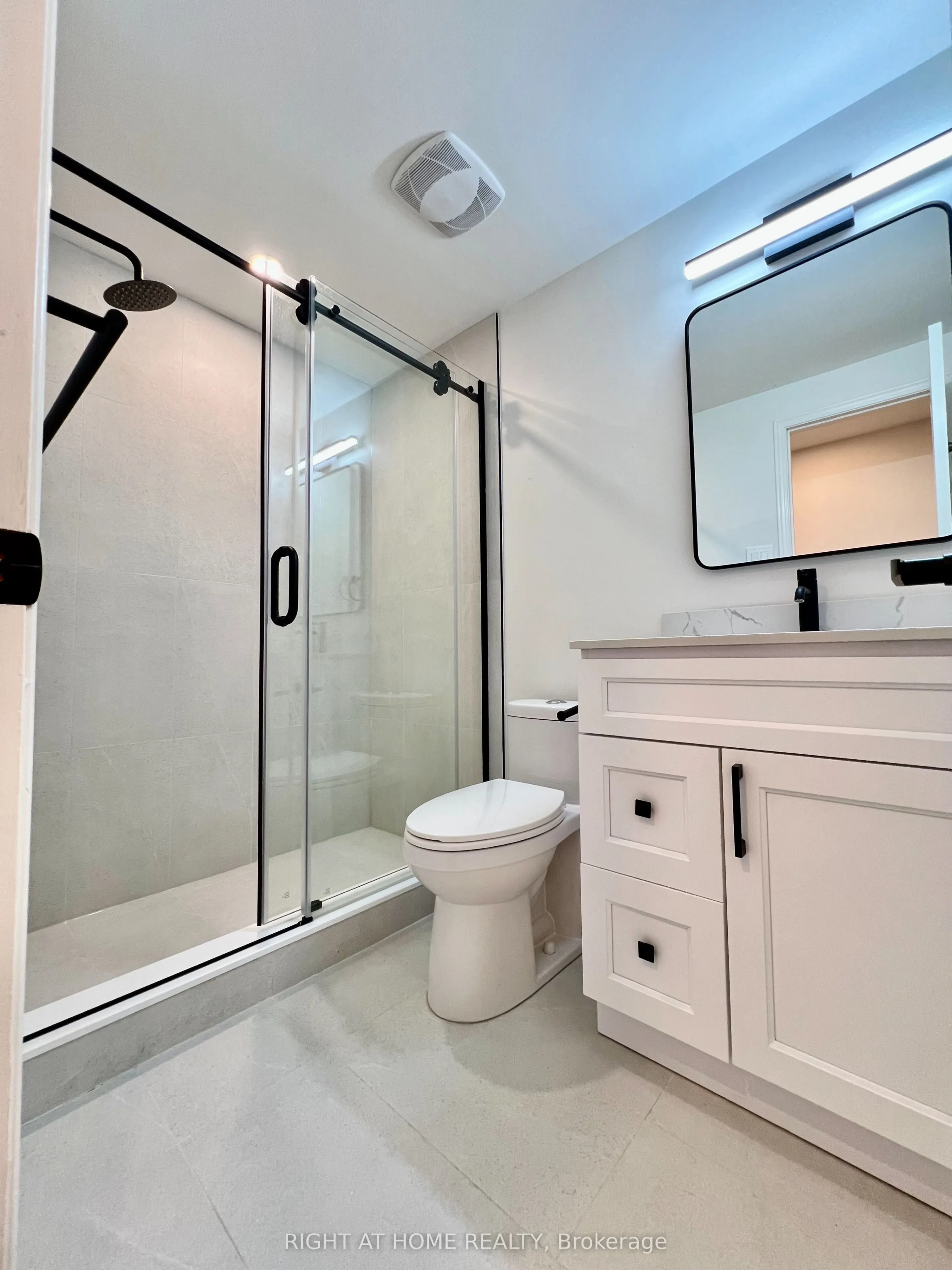 117 Enchanted Hills Crescent