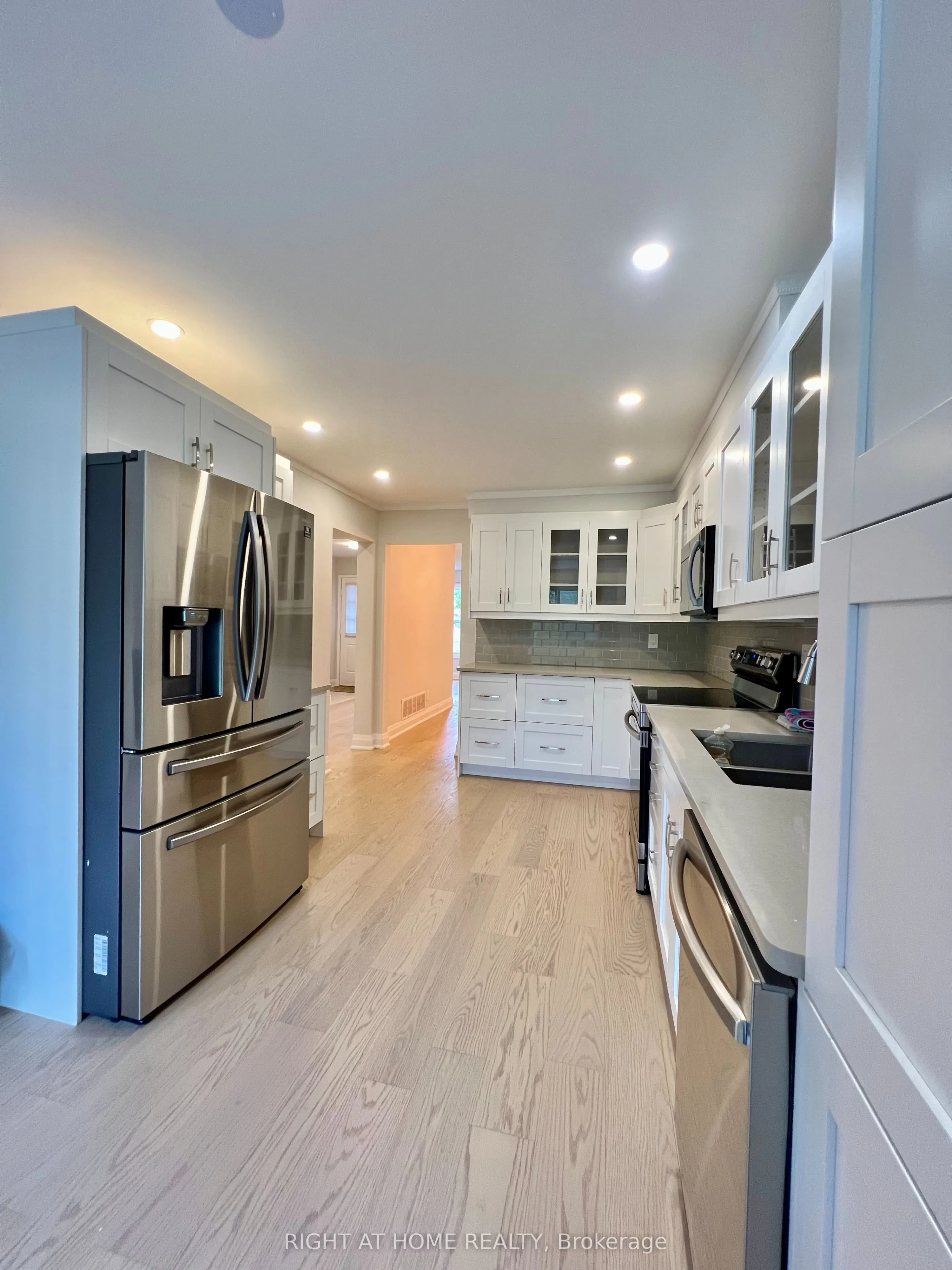 117 Enchanted Hills Crescent