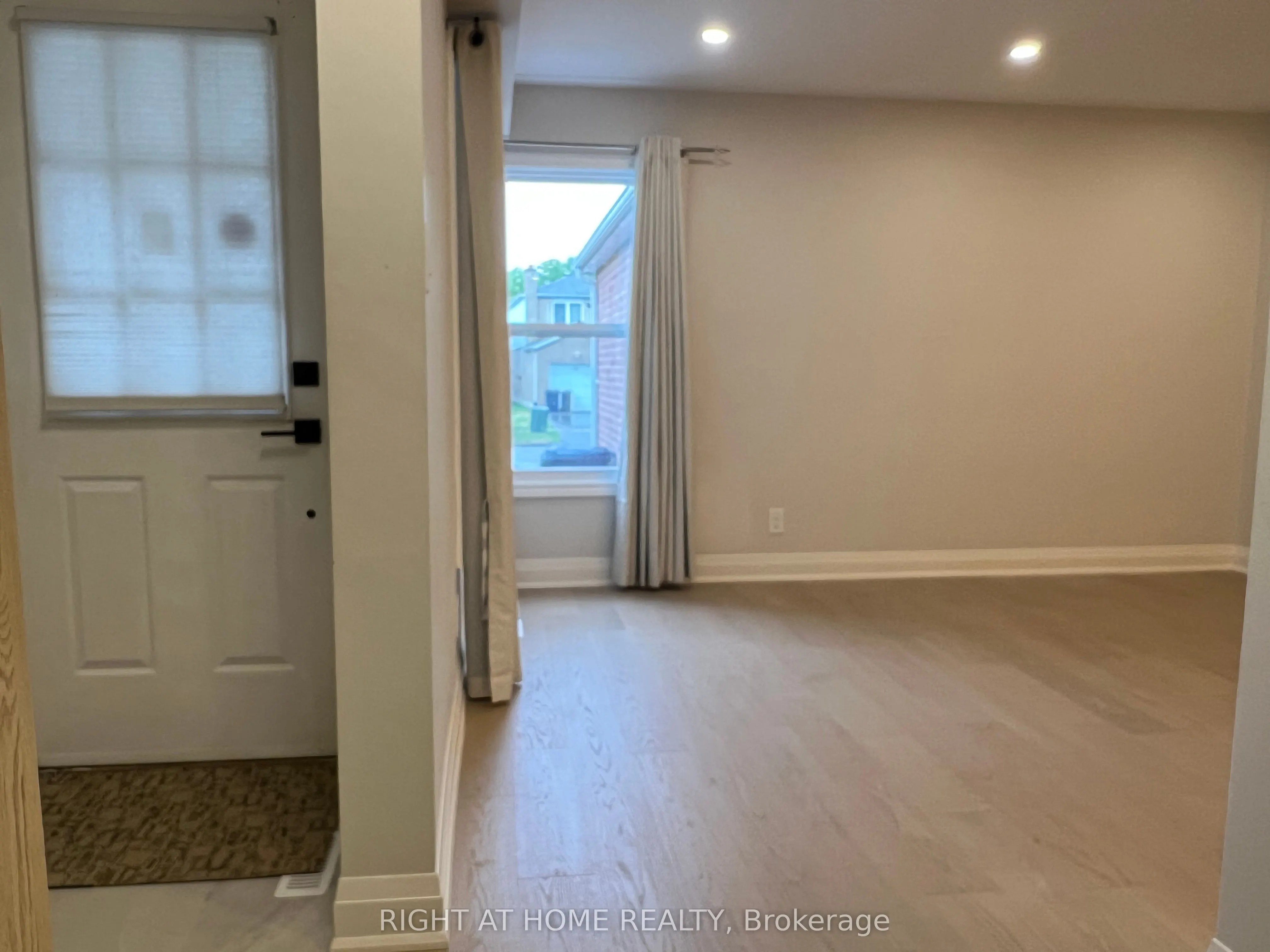 117 Enchanted Hills Crescent
