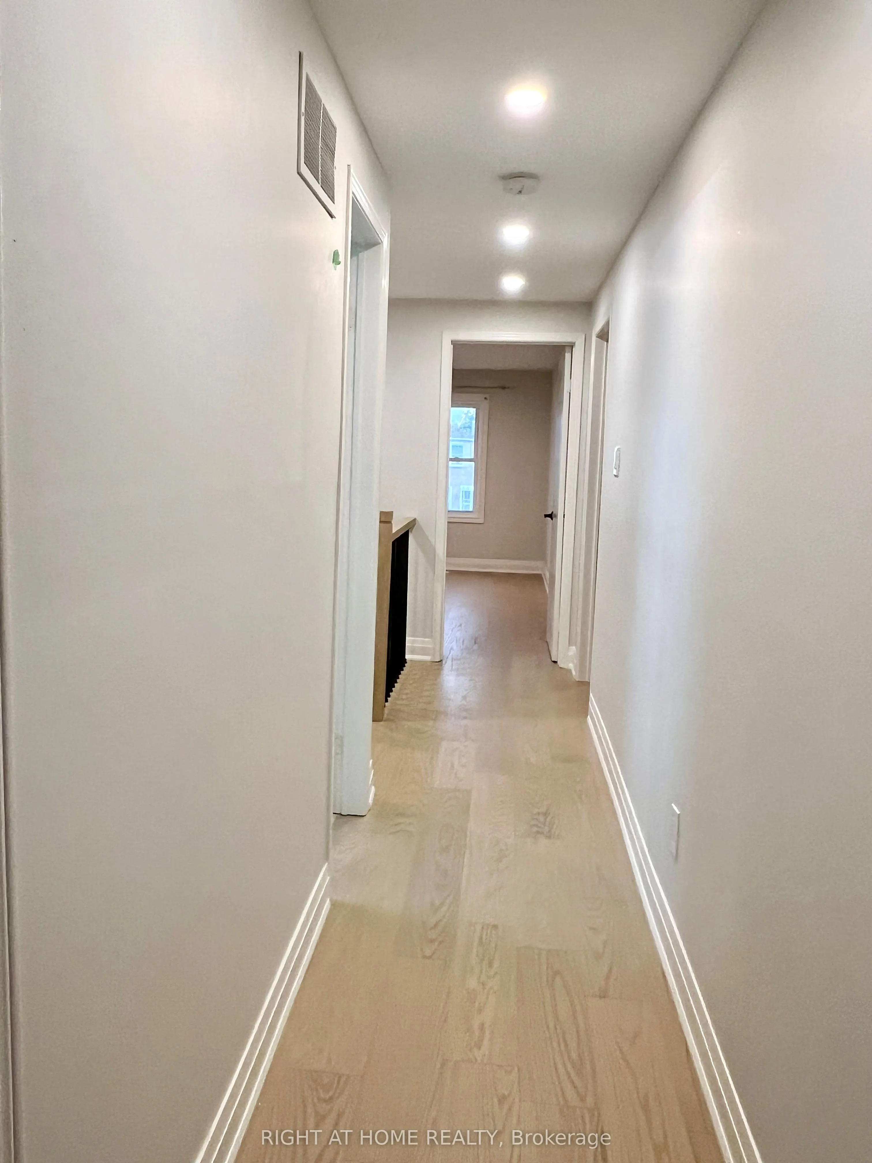 117 Enchanted Hills Crescent