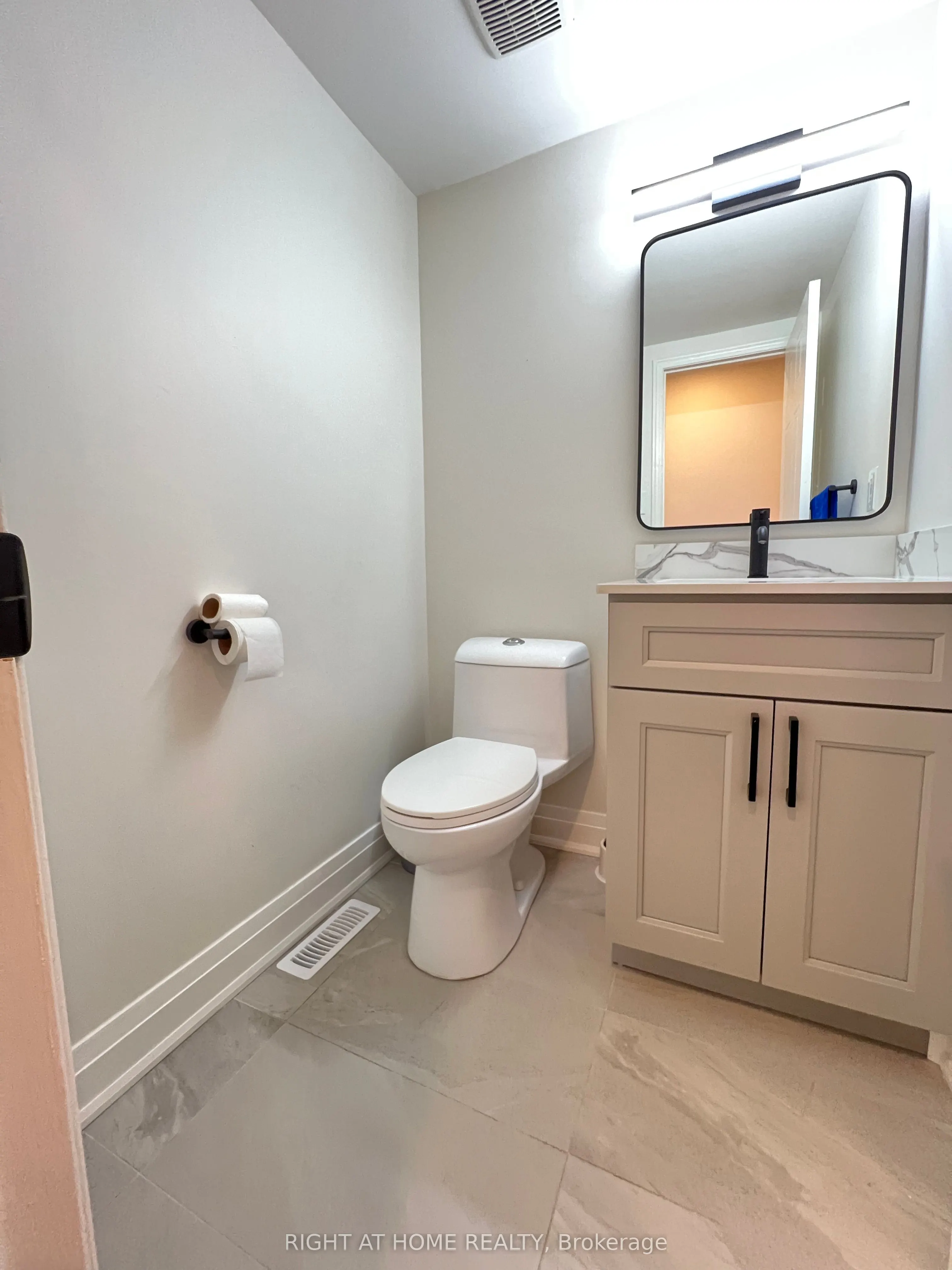 117 Enchanted Hills Crescent