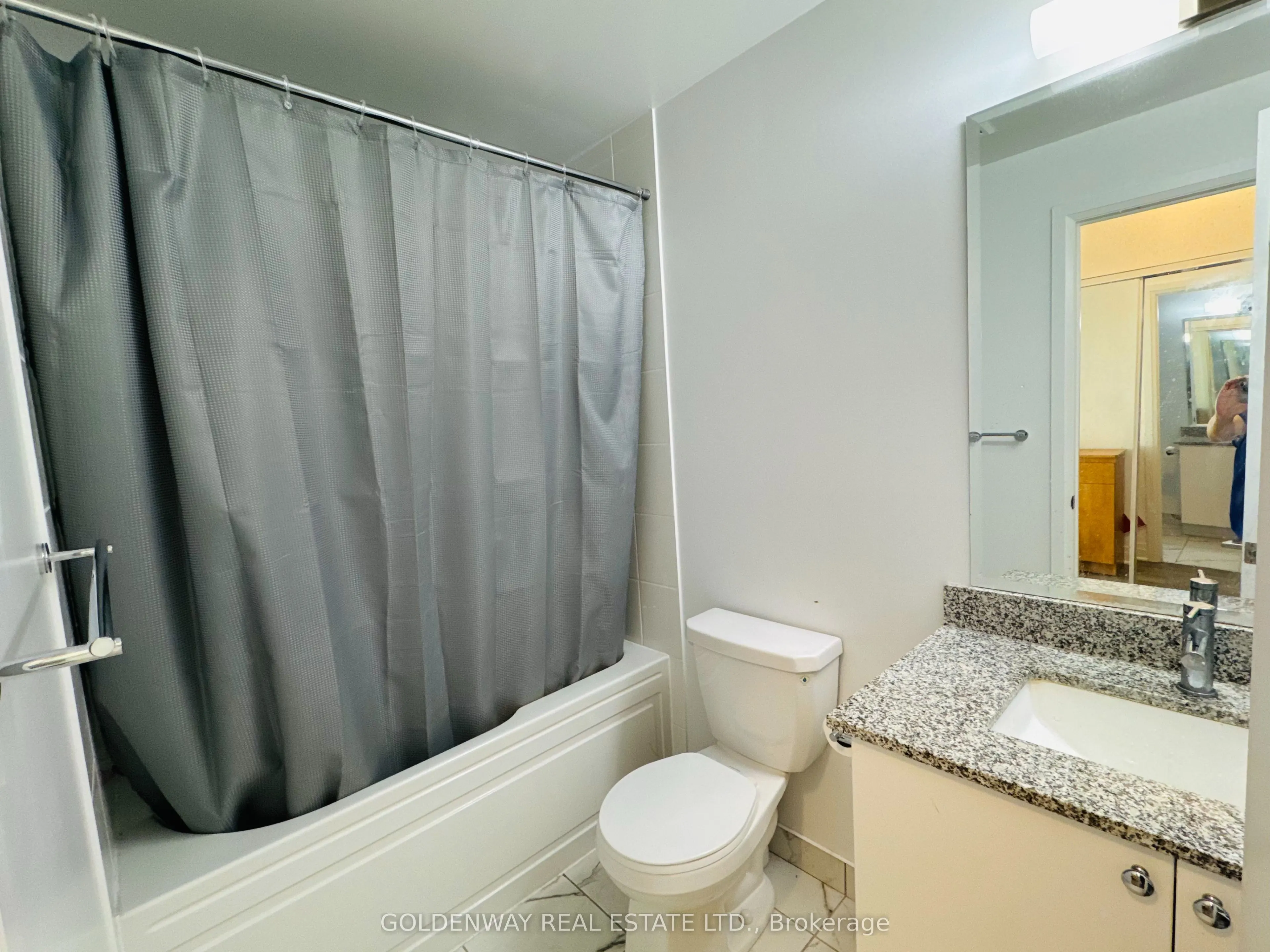 3220 Sheppard Avenue E, #901