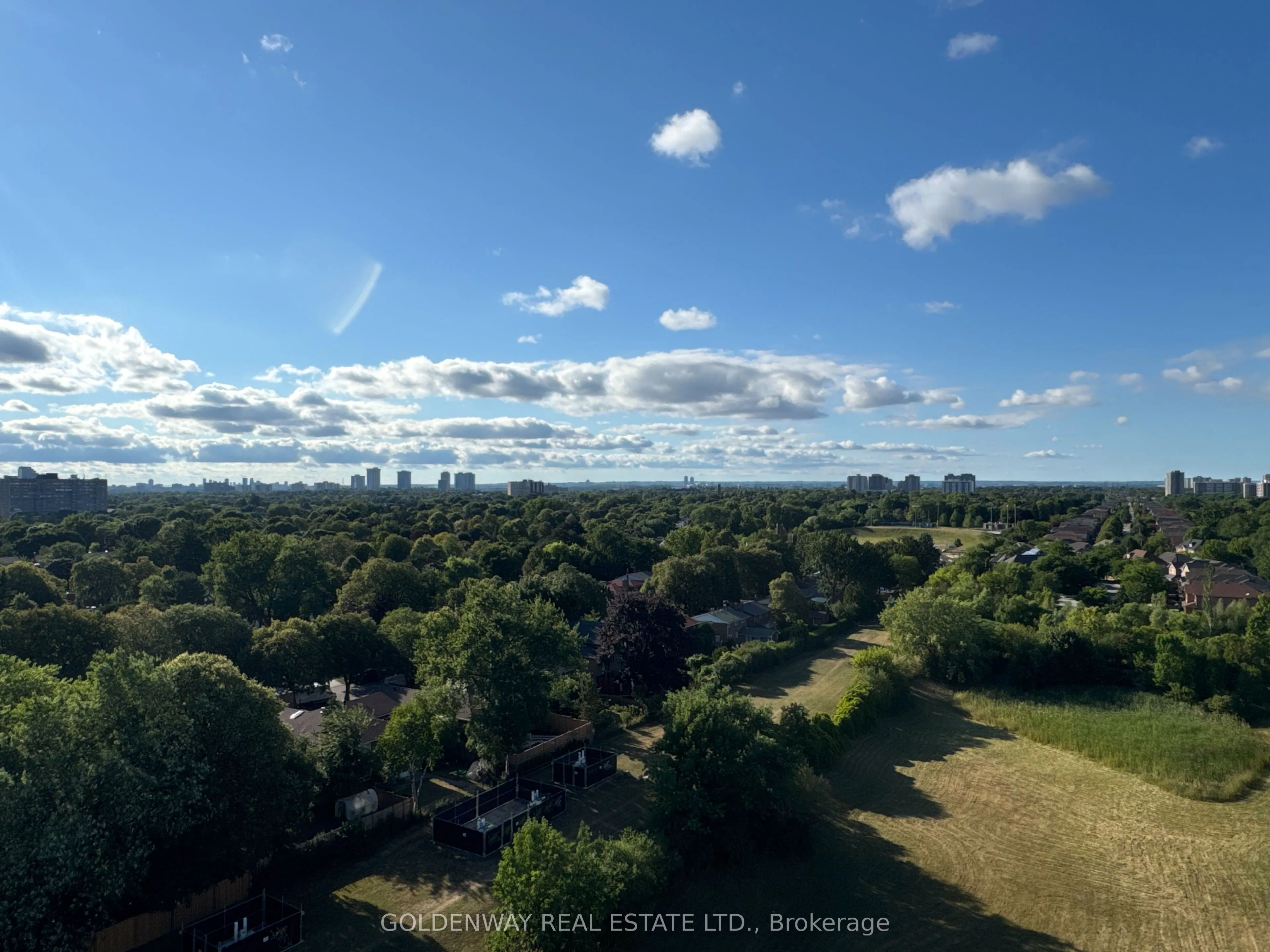 3220 Sheppard Avenue E, #901