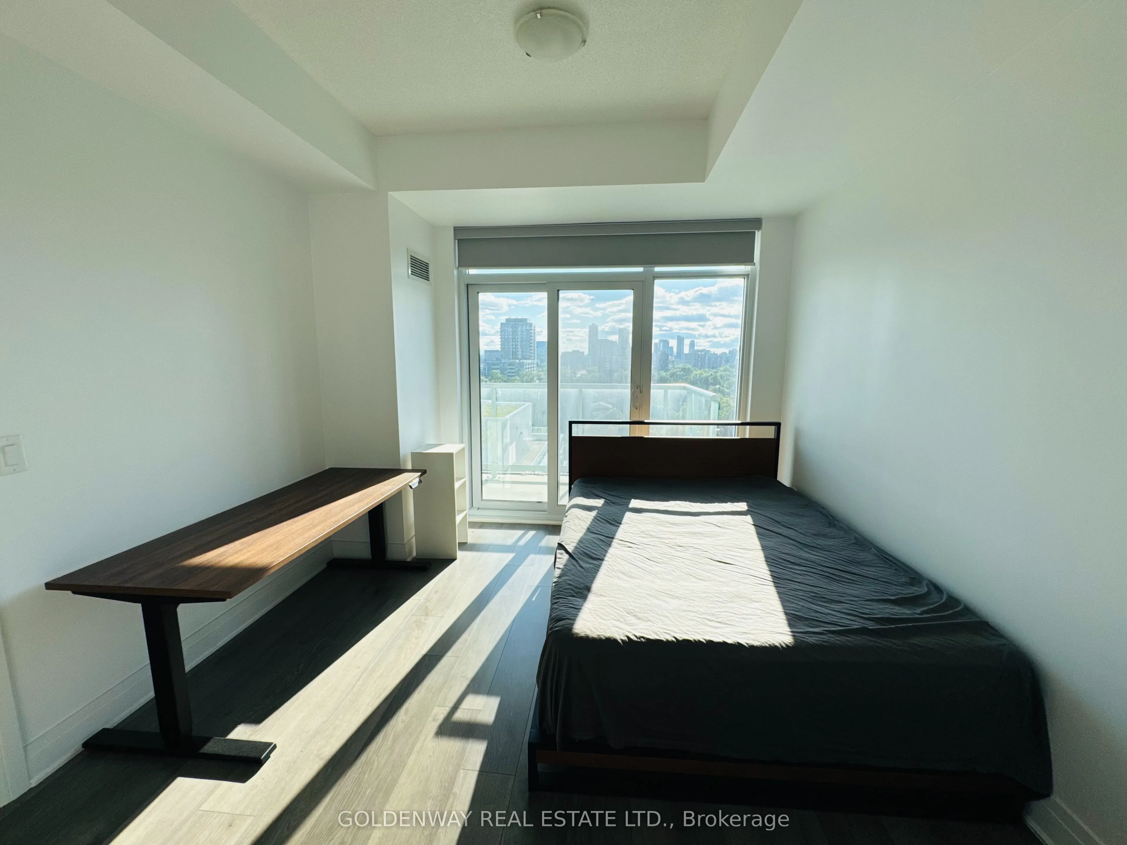 3220 Sheppard Avenue E, #901