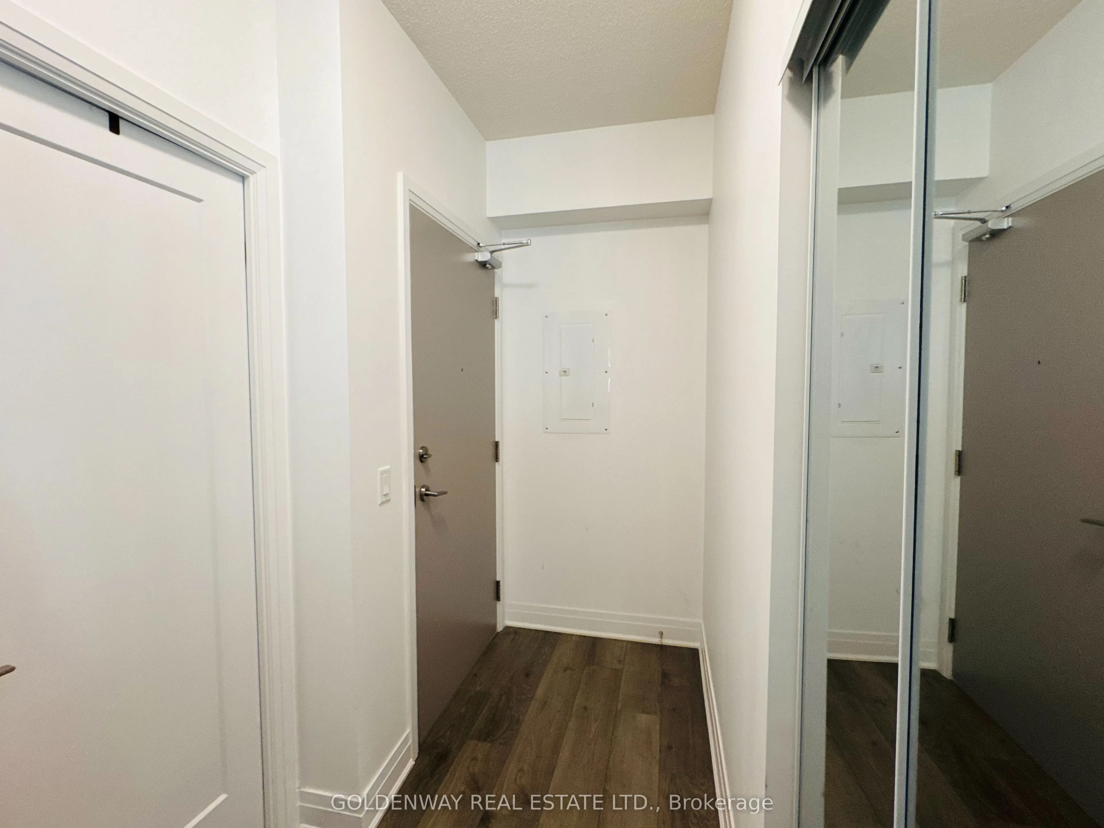 3220 Sheppard Avenue E, #901