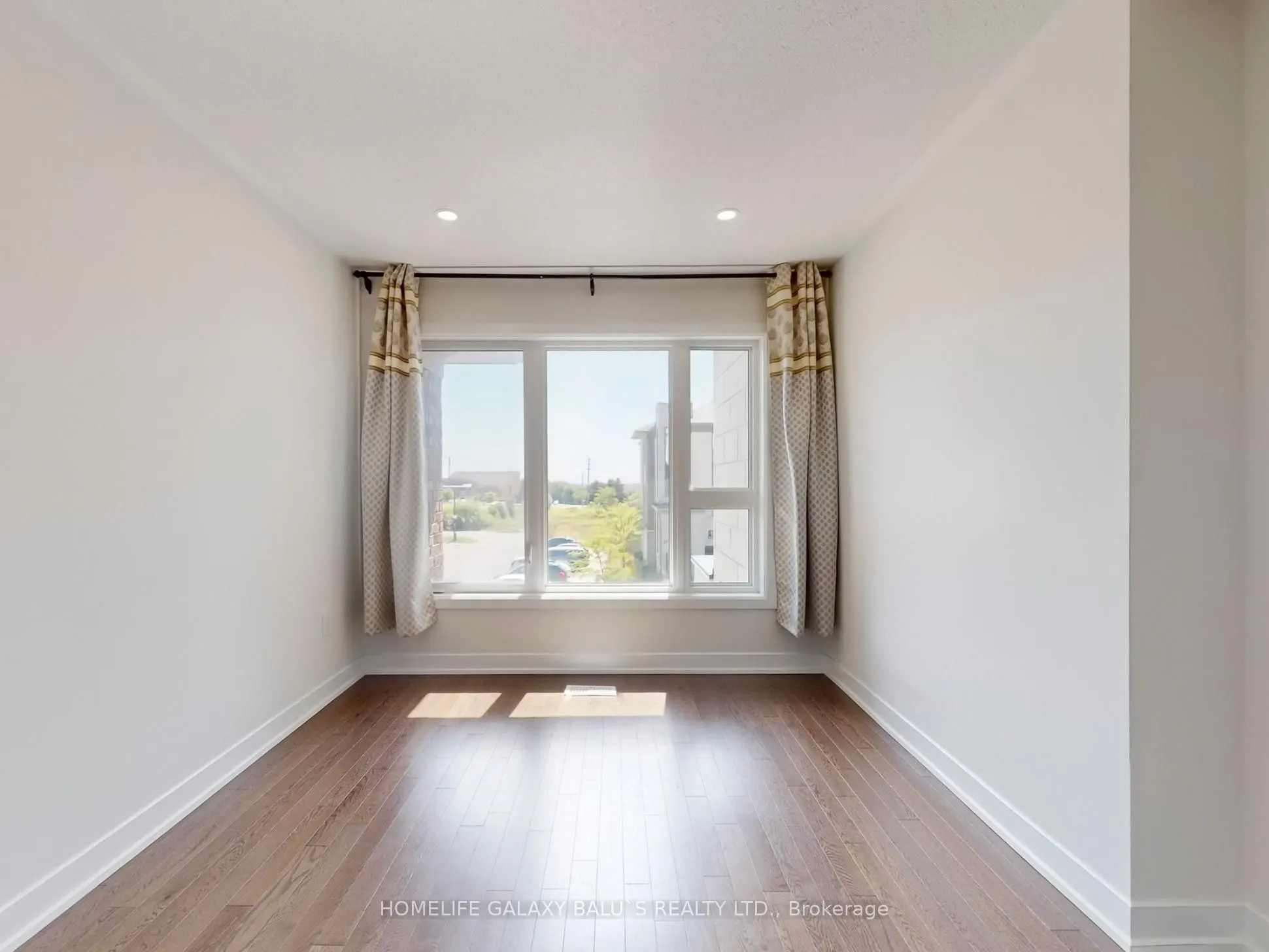 90 Donald Fleming Way