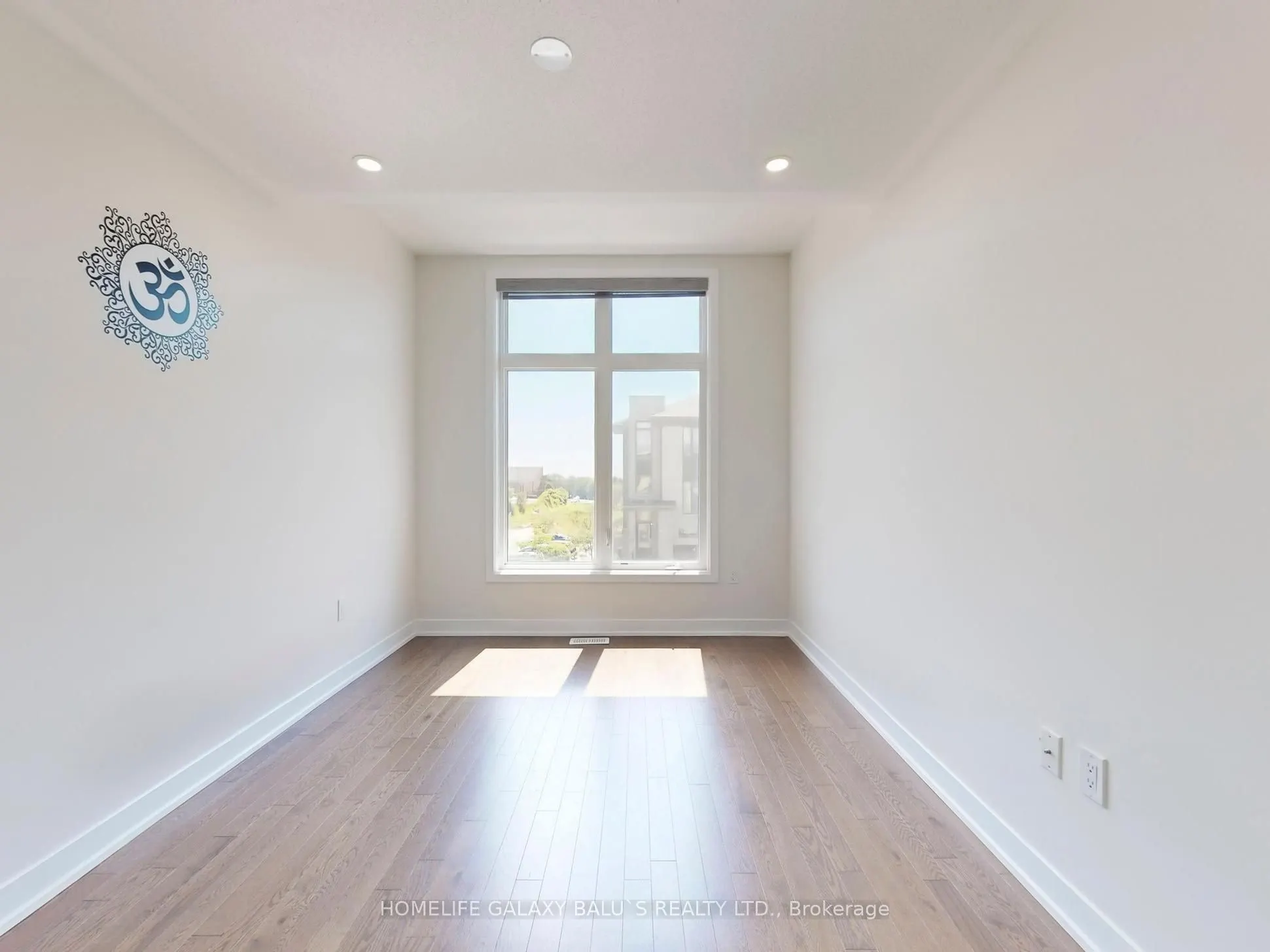 90 Donald Fleming Way
