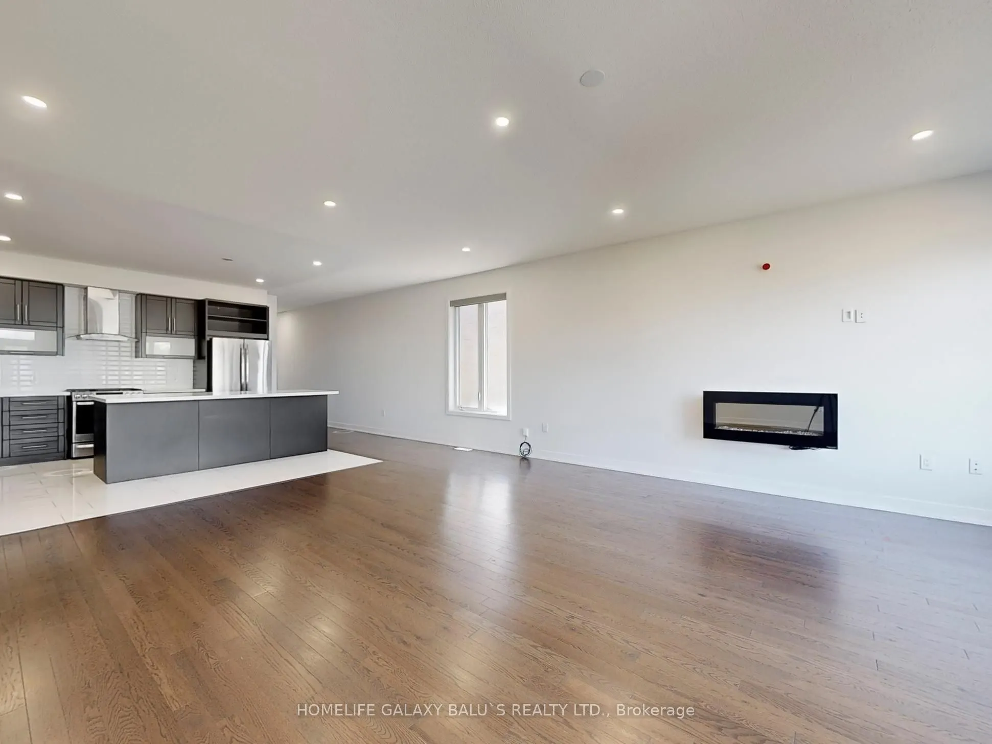 90 Donald Fleming Way