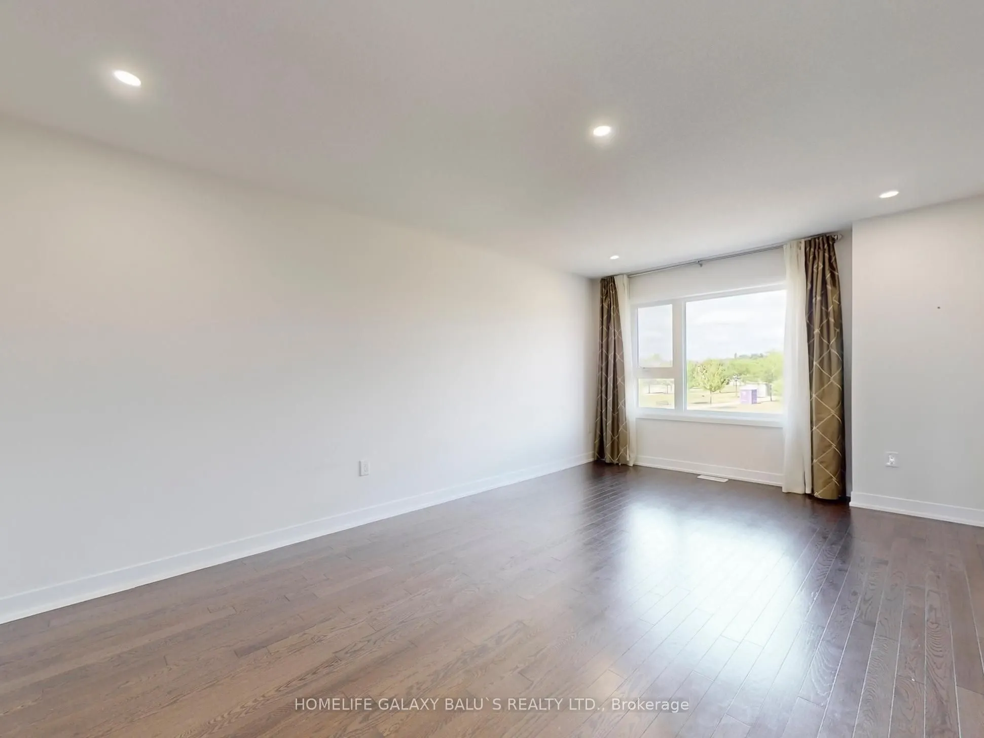 90 Donald Fleming Way