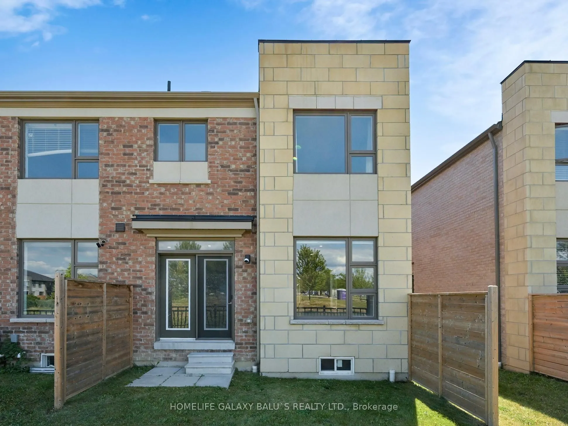 90 Donald Fleming Way