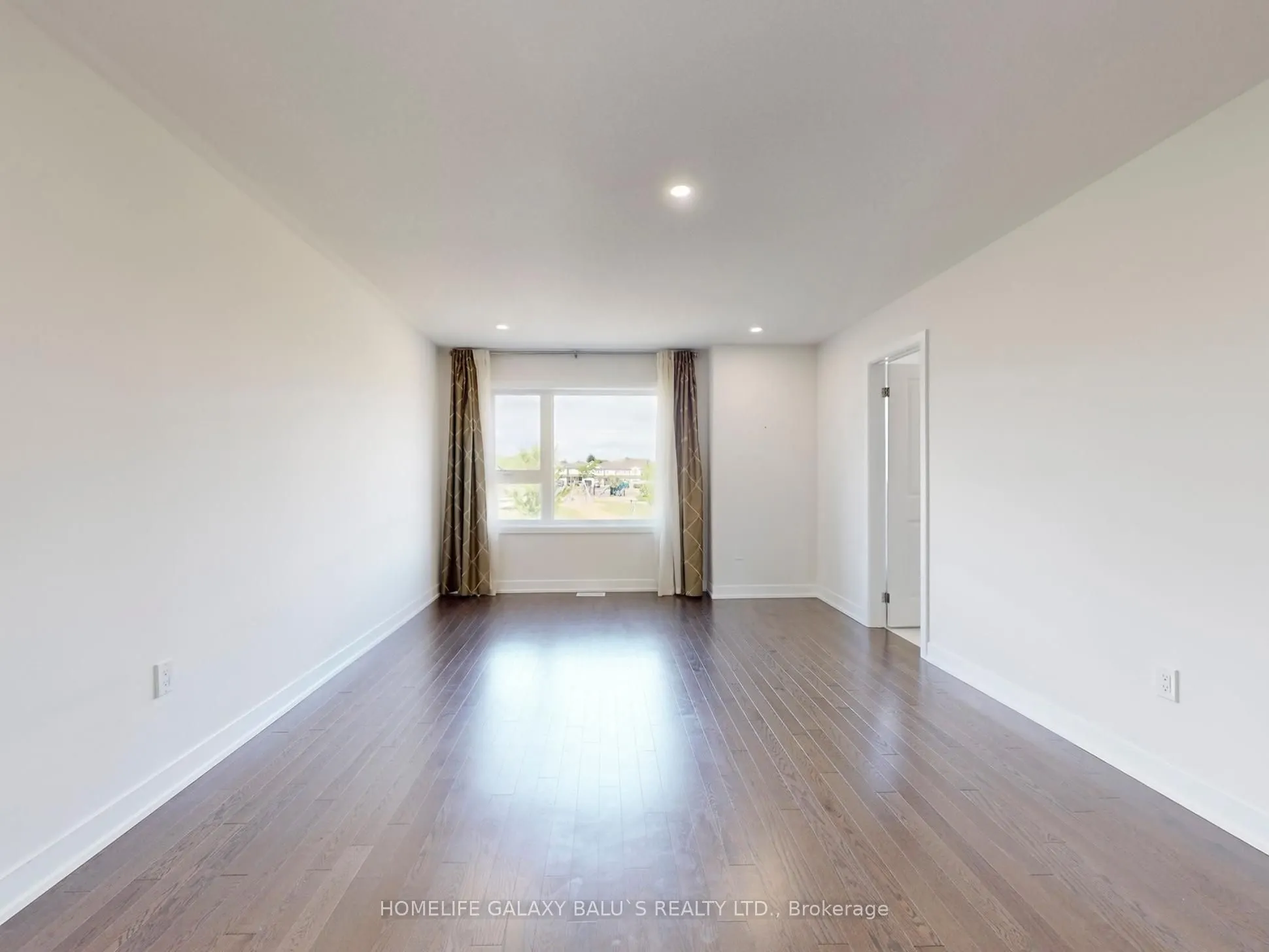 90 Donald Fleming Way