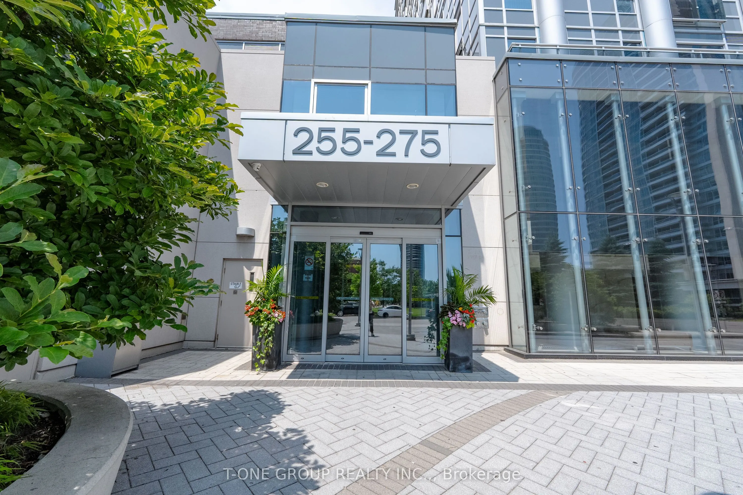 255 Village Green Square, #302