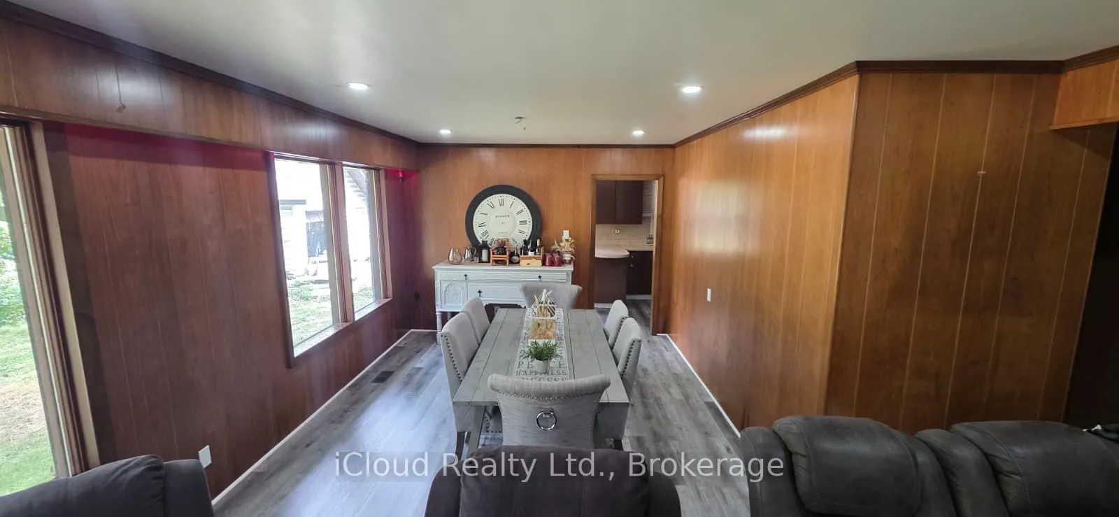 151 Townline Road N Road
