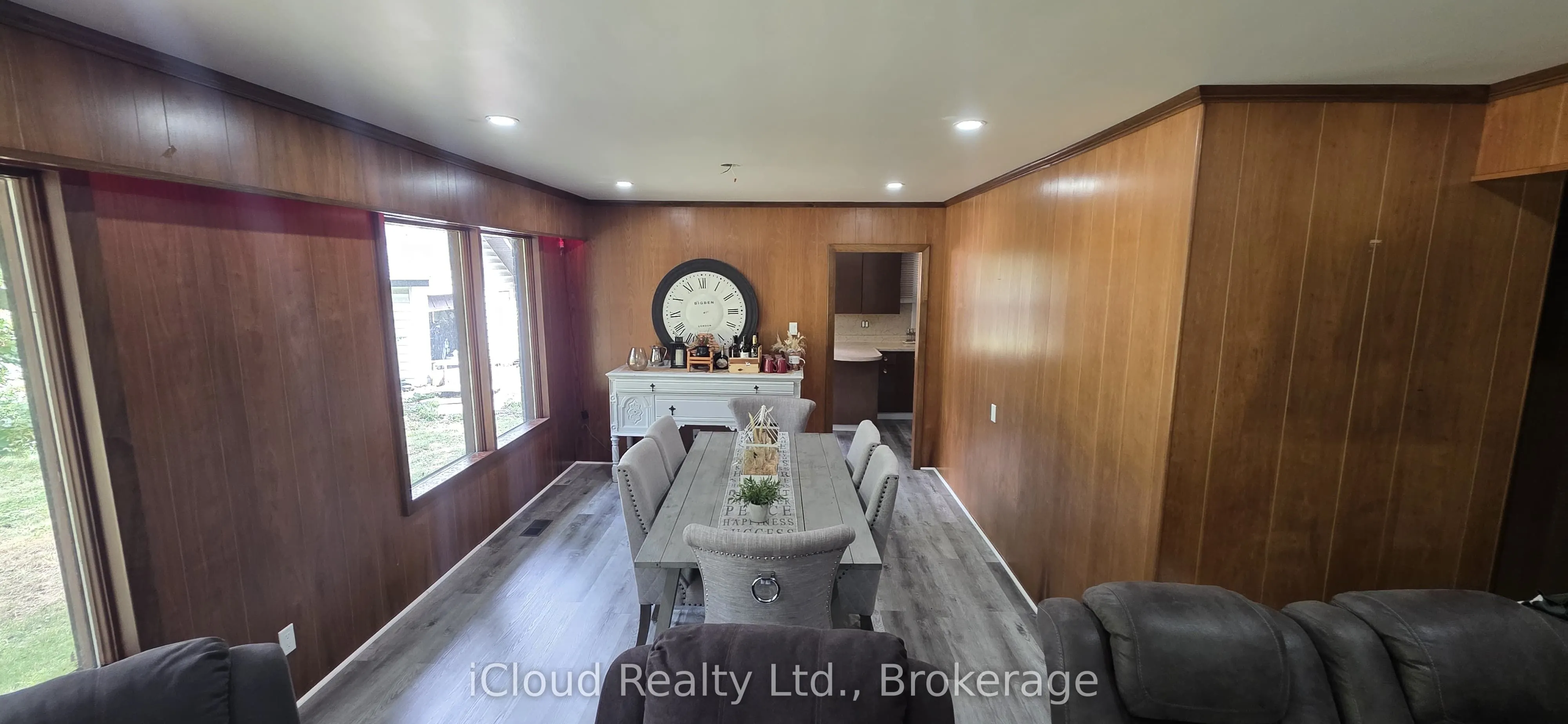 151 Townline Road N Road