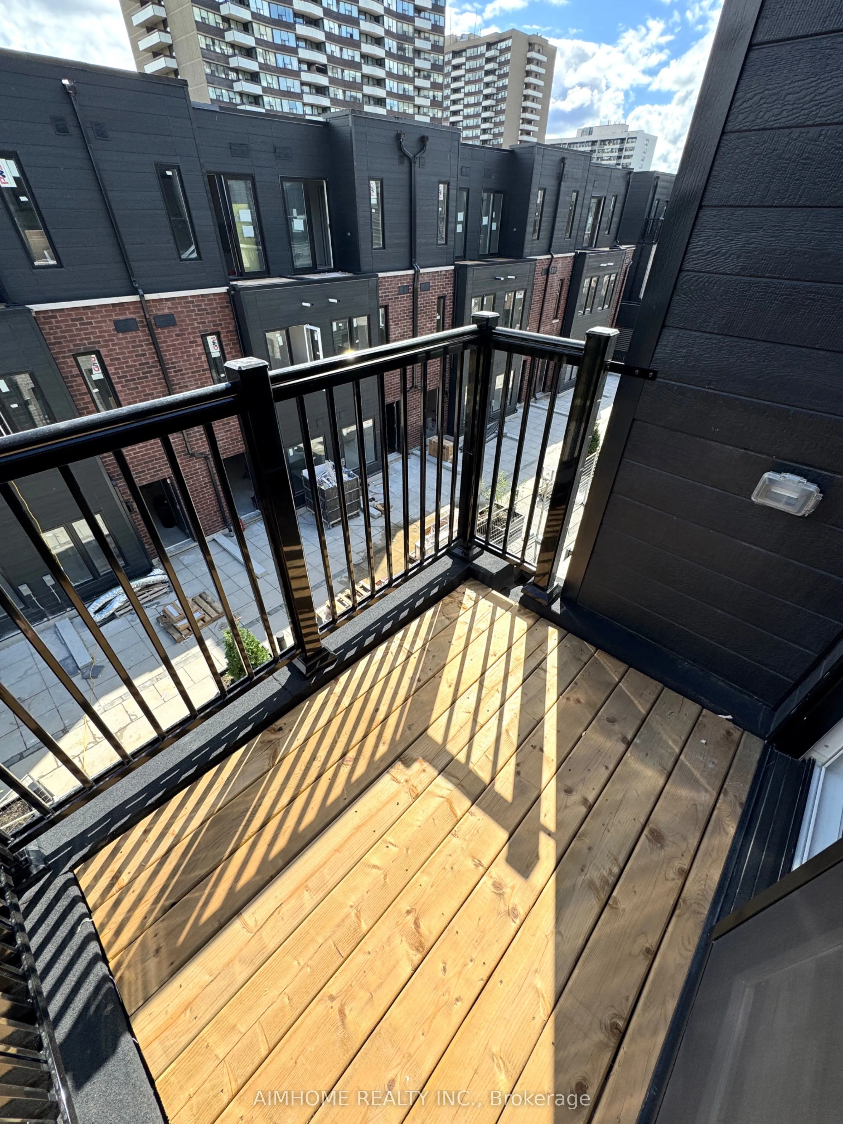 3079 Pharmacy Avenue, #29