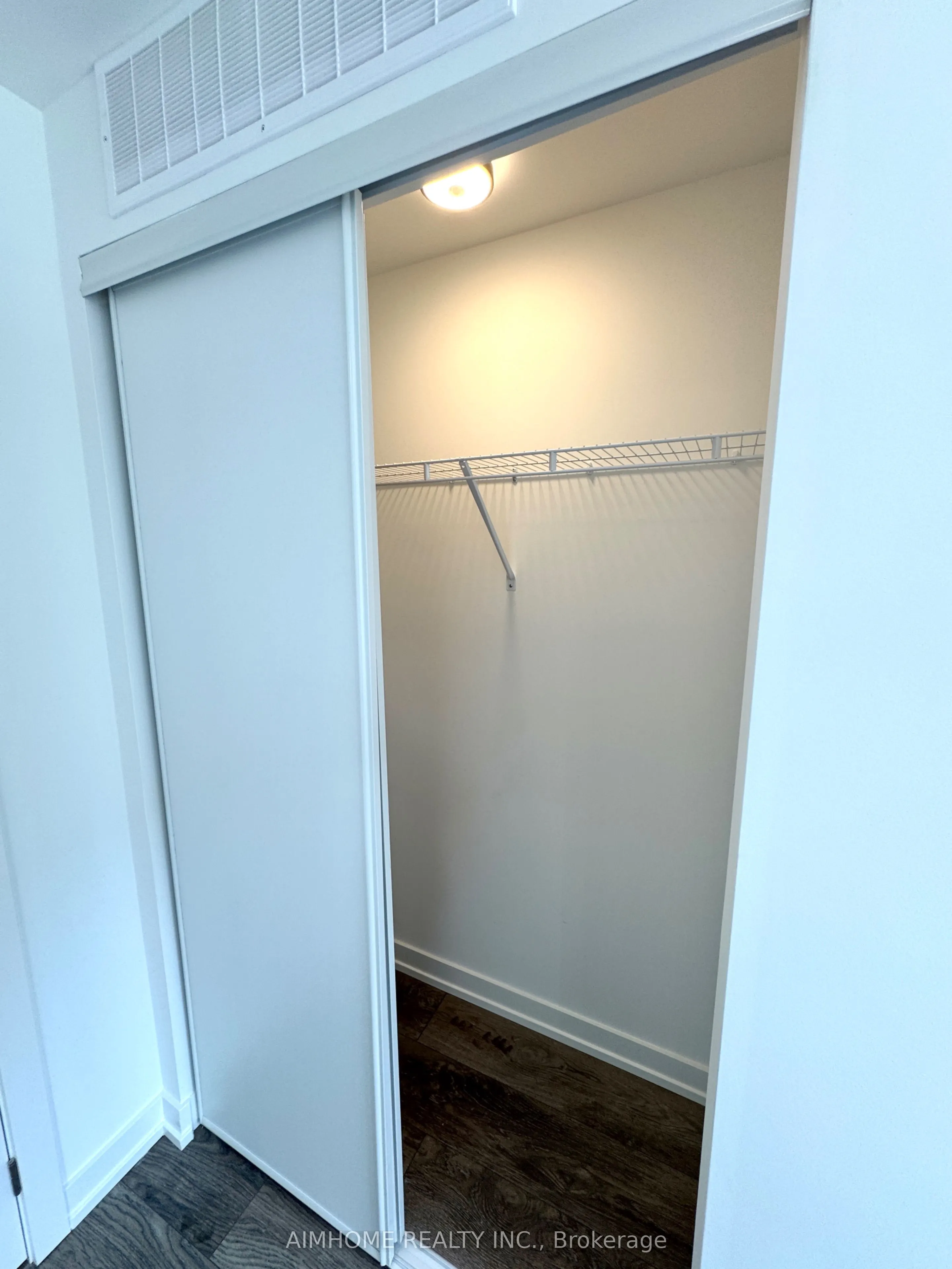 3079 Pharmacy Avenue, #29