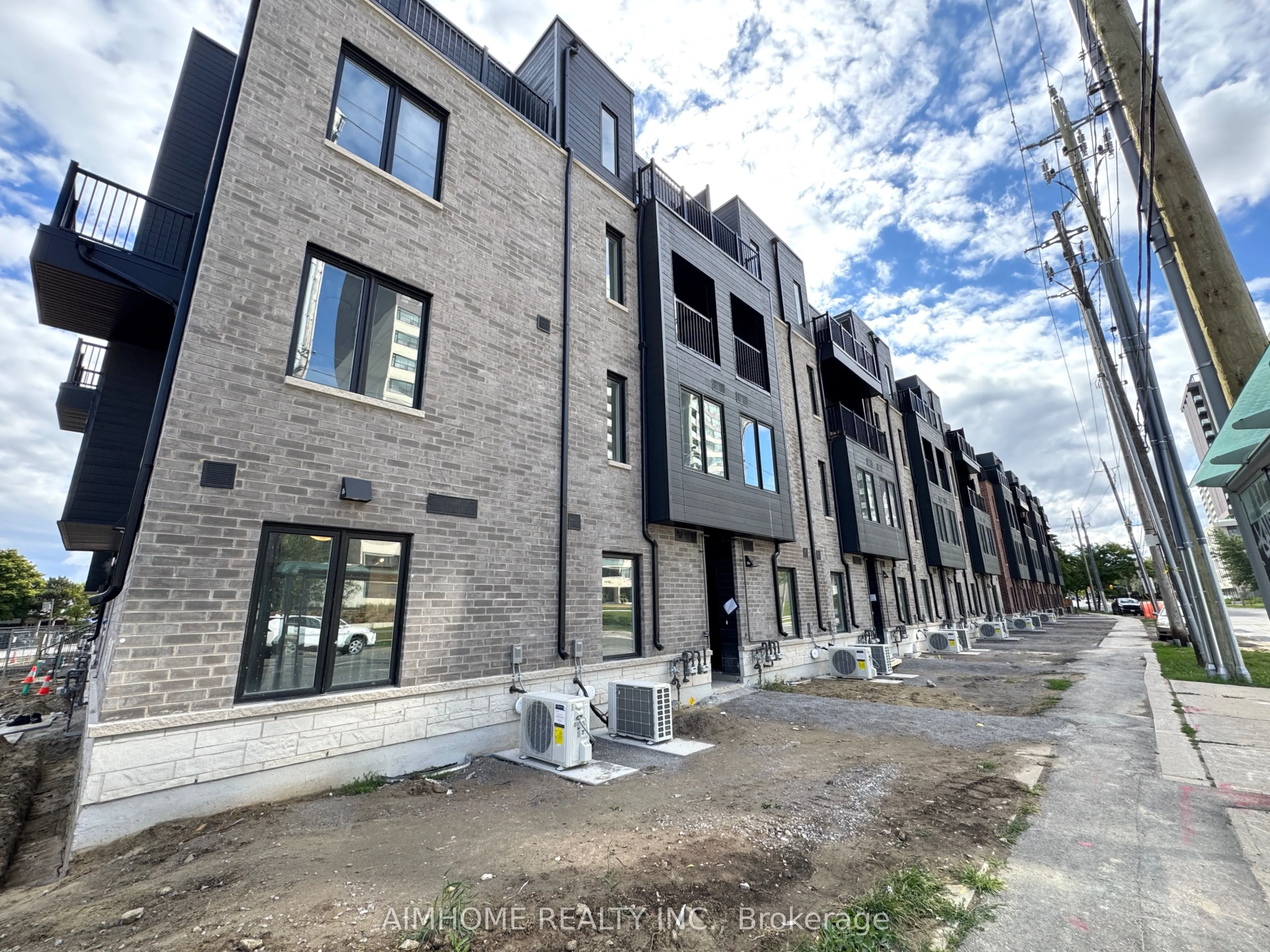 3079 Pharmacy Avenue, #29