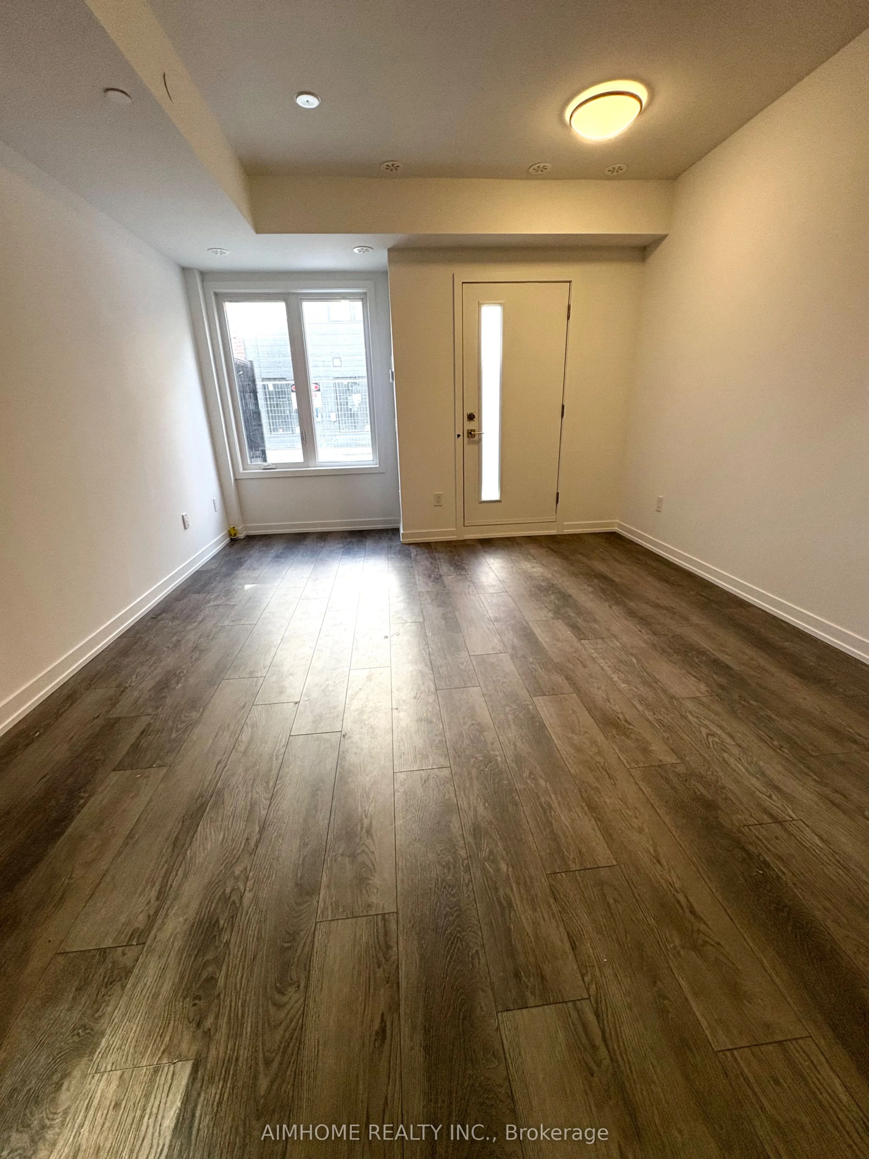 3079 Pharmacy Avenue, #29