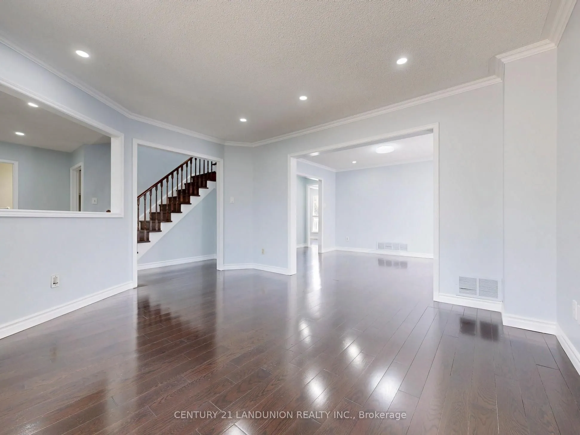 25 Bemerton Court