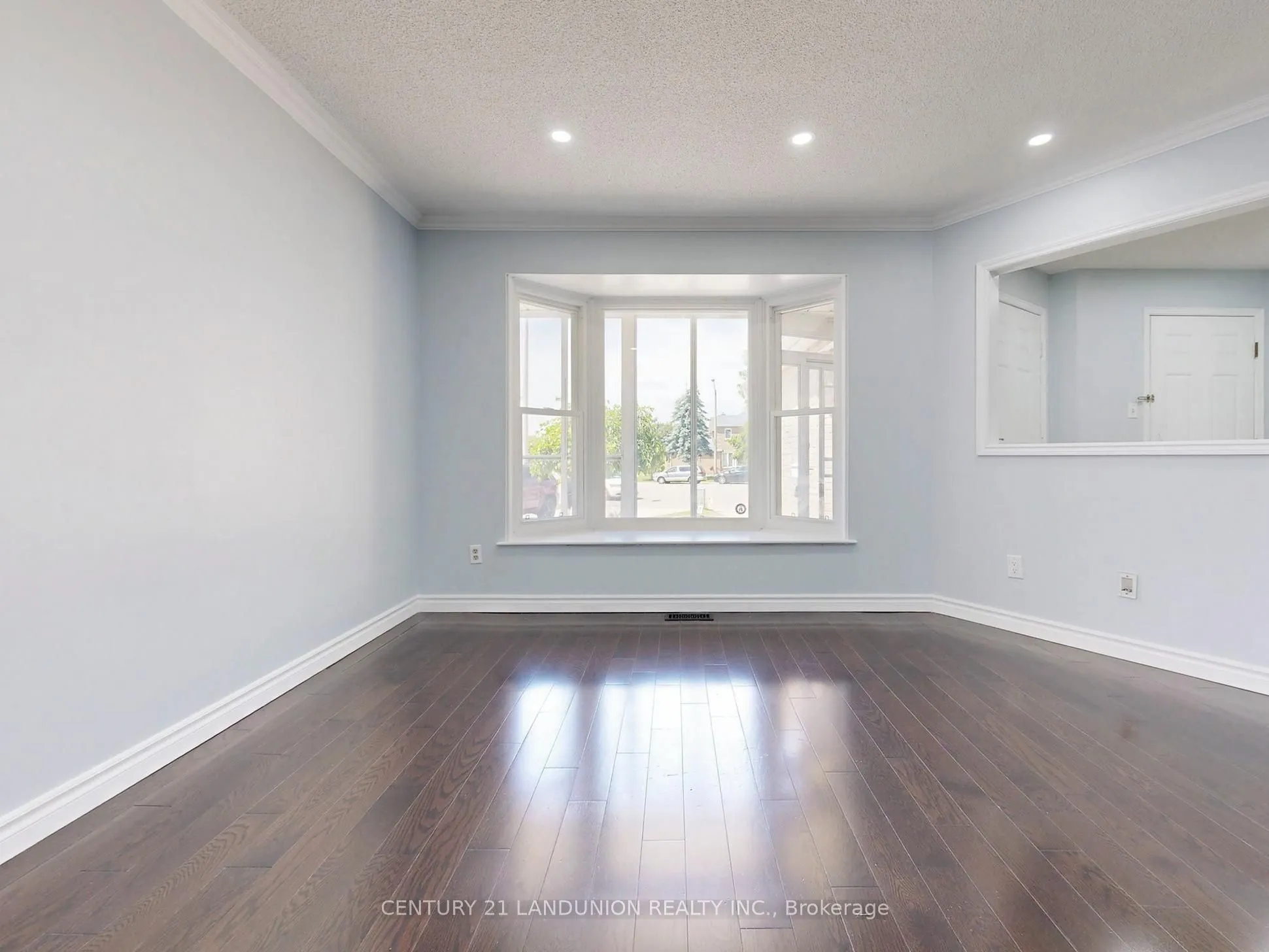 25 Bemerton Court