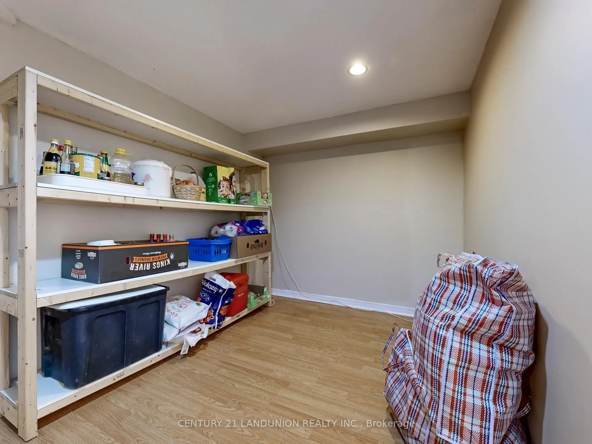 25 Bemerton Court