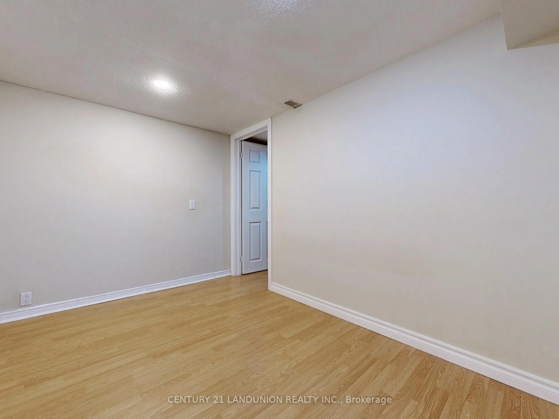 25 Bemerton Court