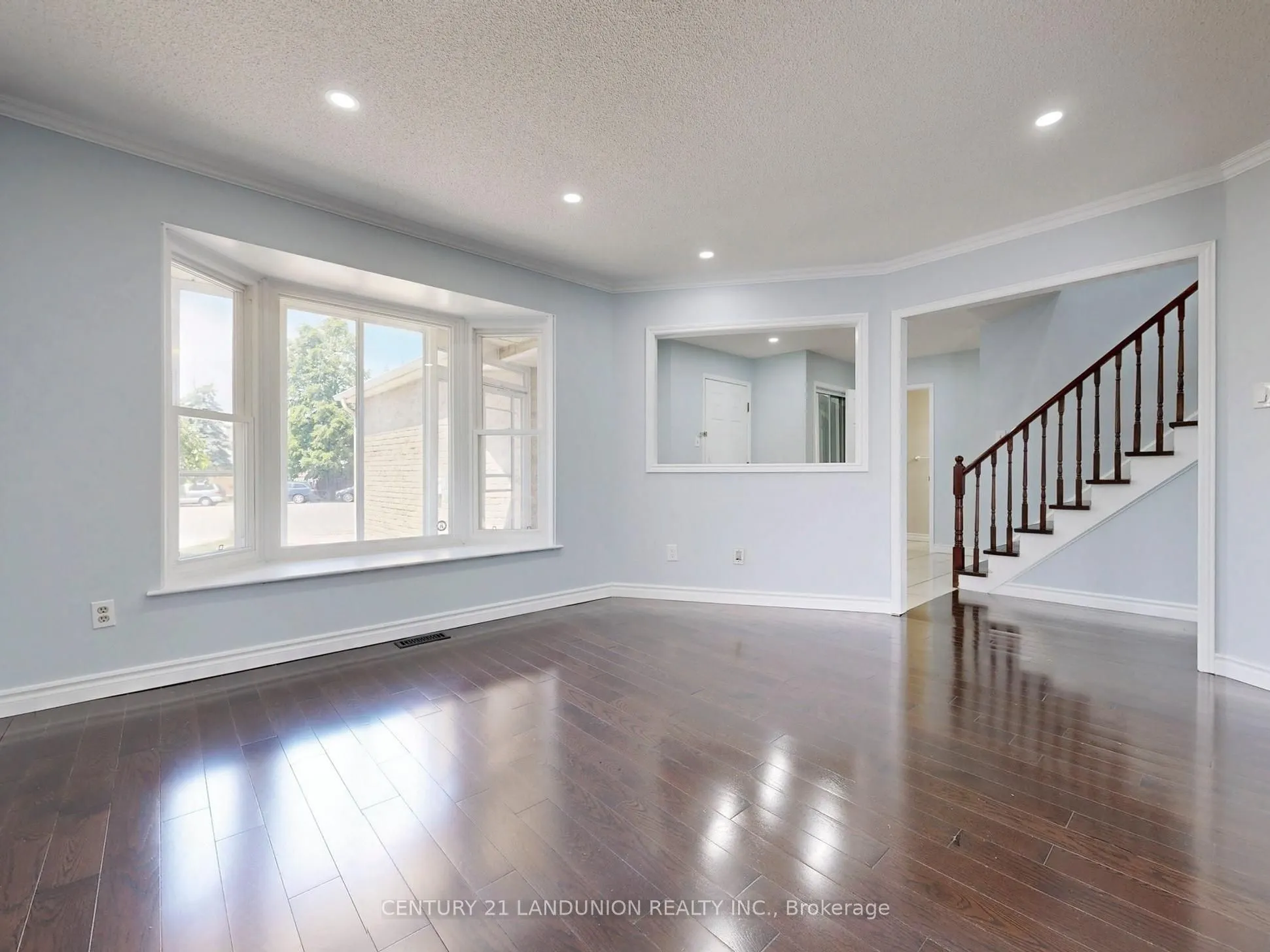 25 Bemerton Court