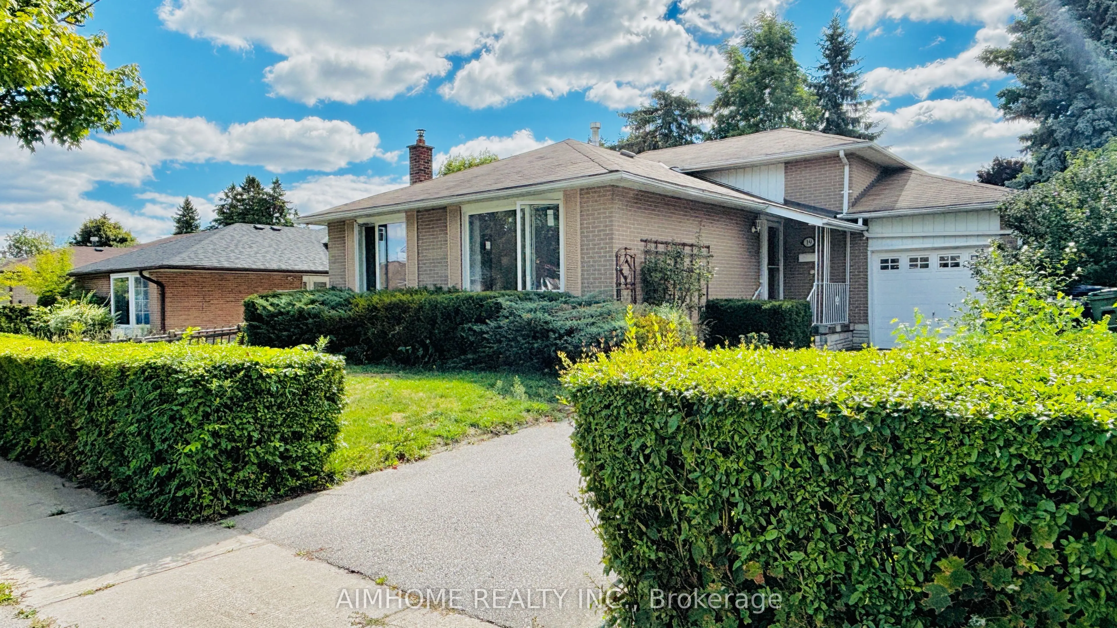 19 Sunderland Crescent