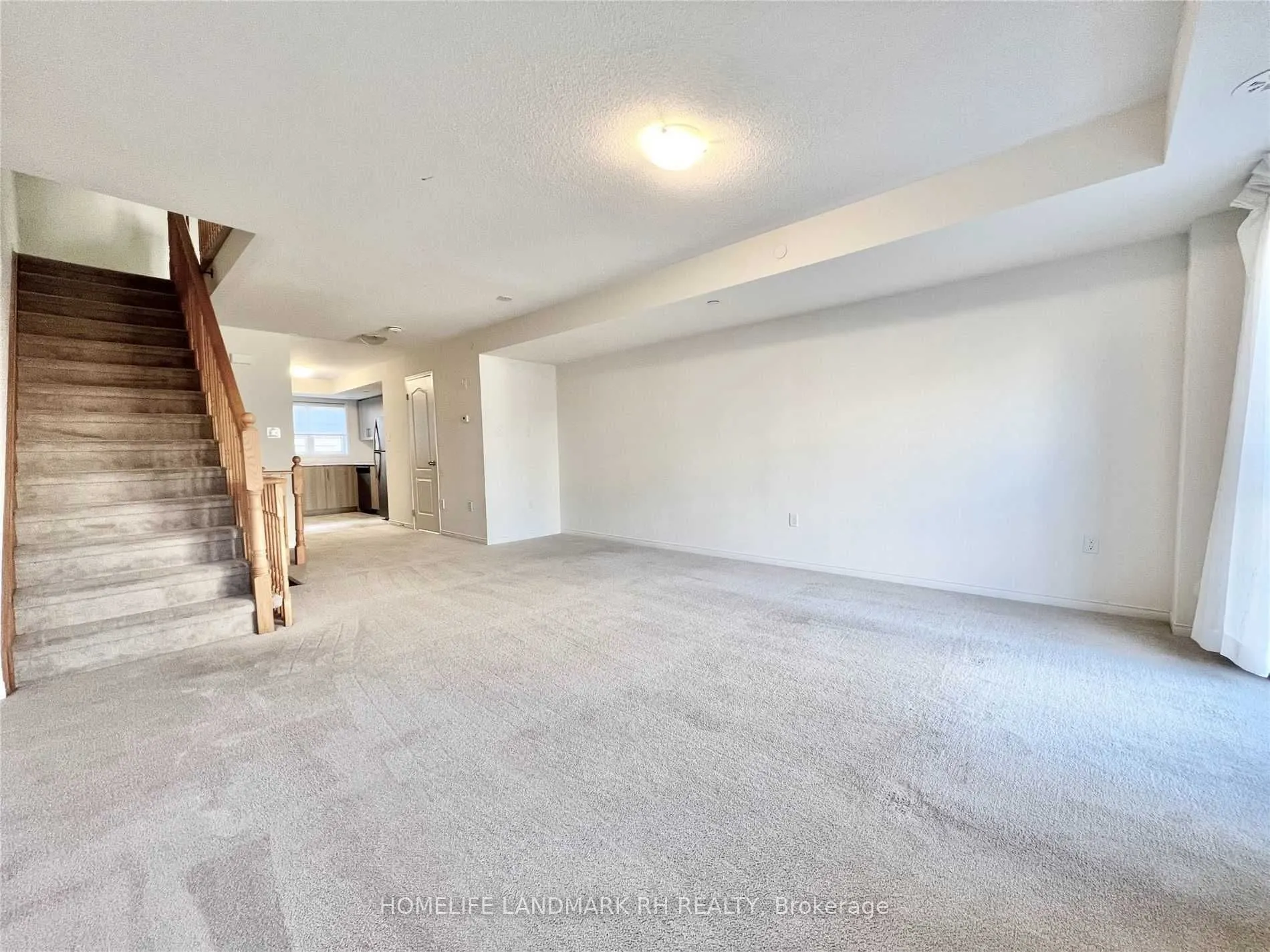 2633 Eaglesham Path, #130