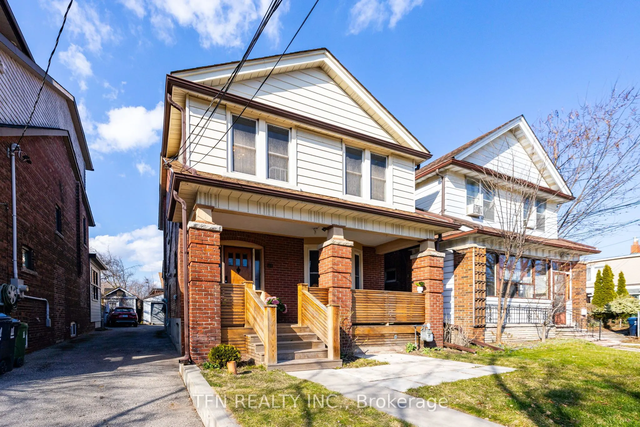 70 Chester Hill Road, #Upper