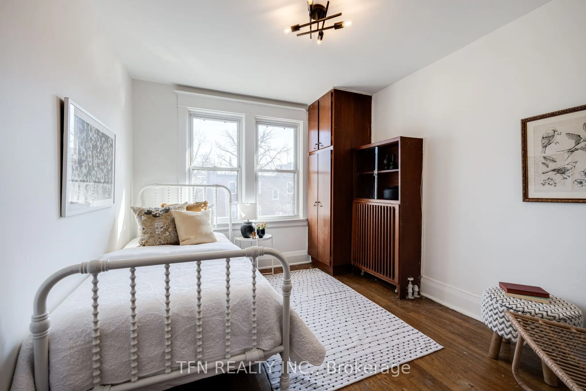70 Chester Hill Road, #Upper