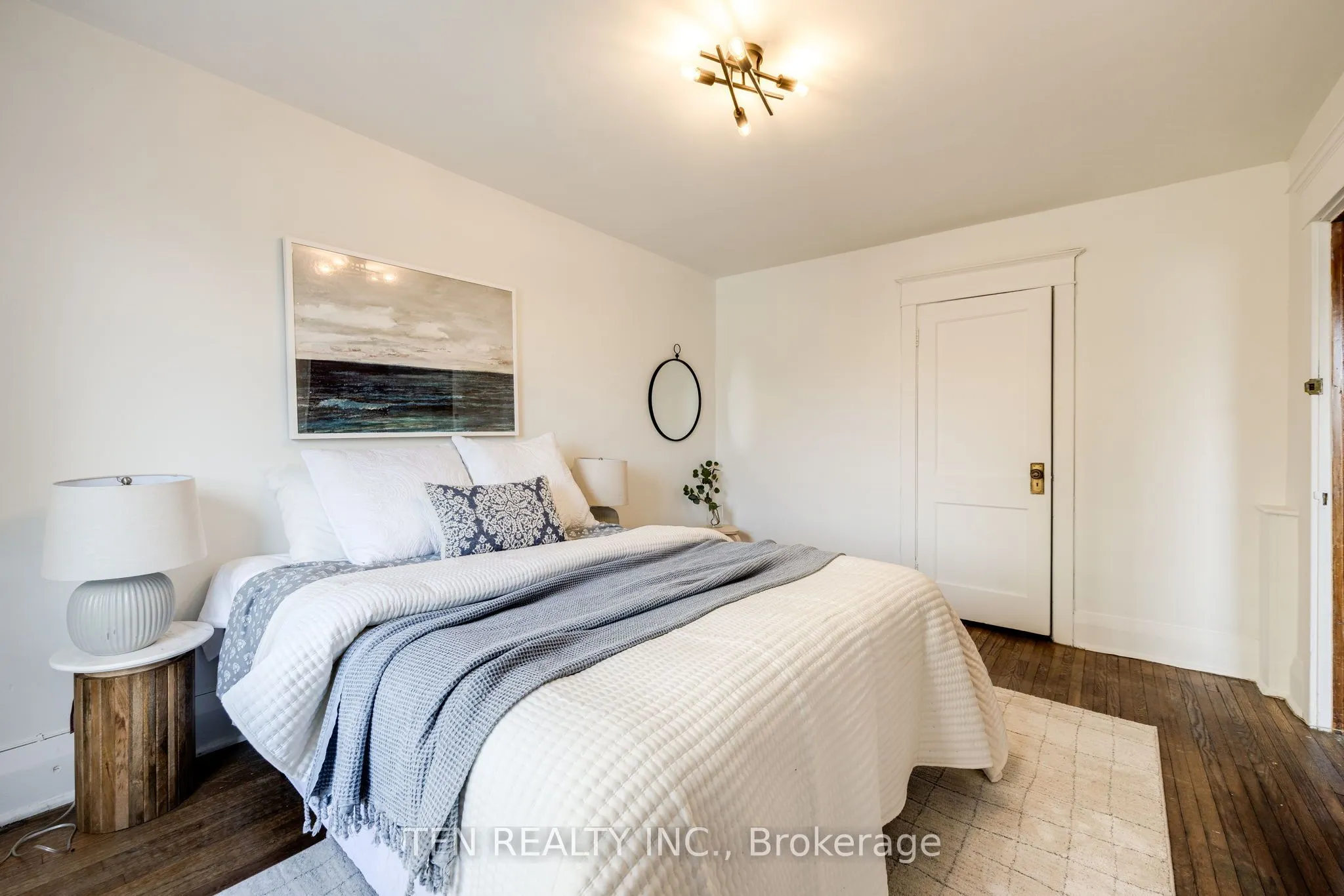 70 Chester Hill Road, #Upper