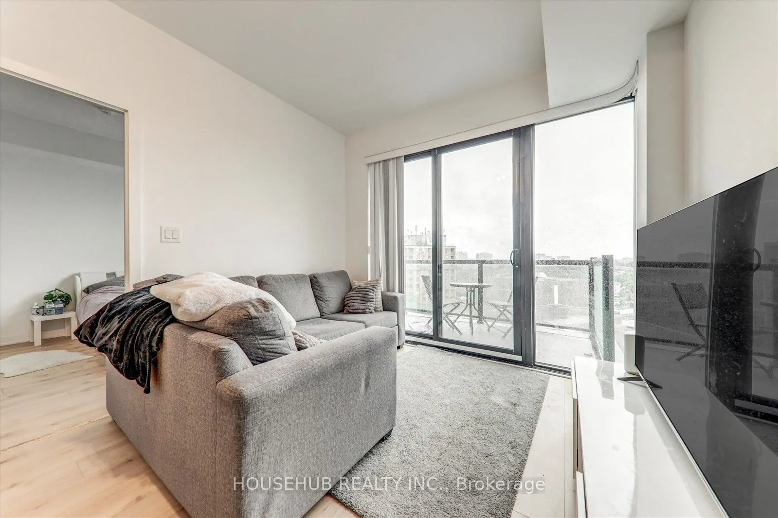 2799 Kingston Road, #908