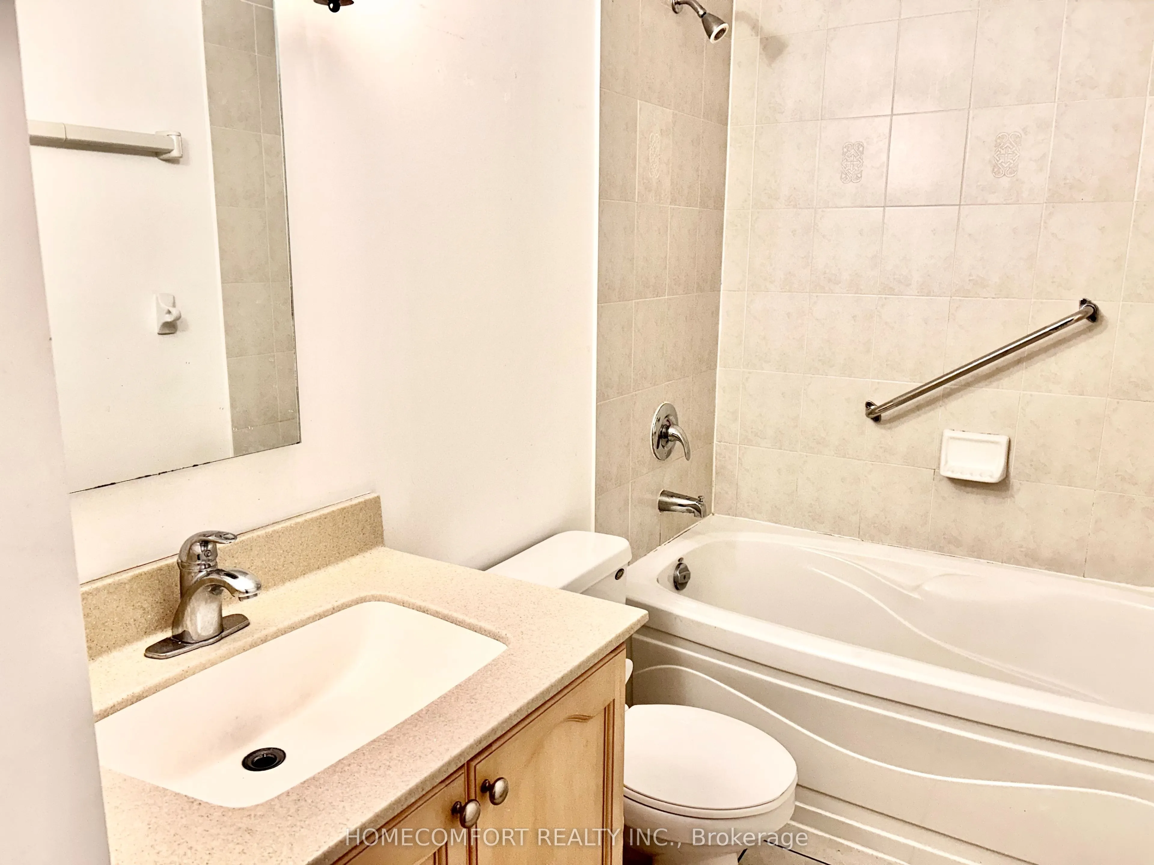 238 Bonis Avenue, #823