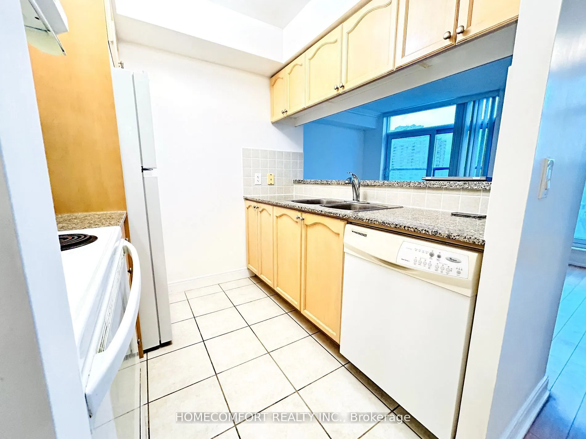 238 Bonis Avenue, #823