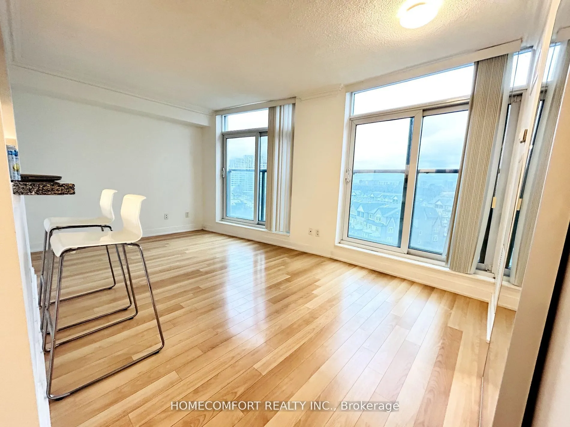 238 Bonis Avenue, #823