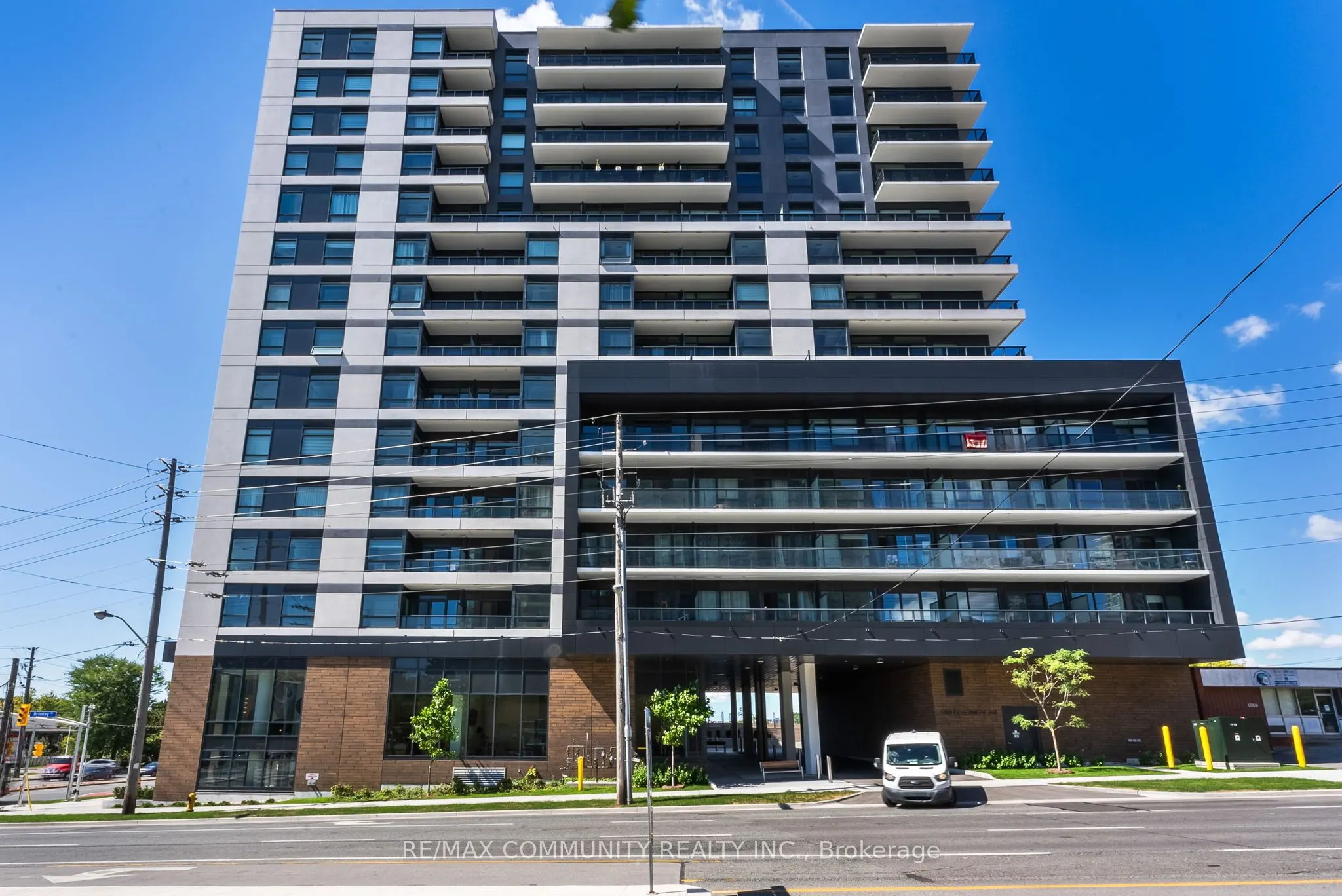 1350 Ellesmere Road, #206
